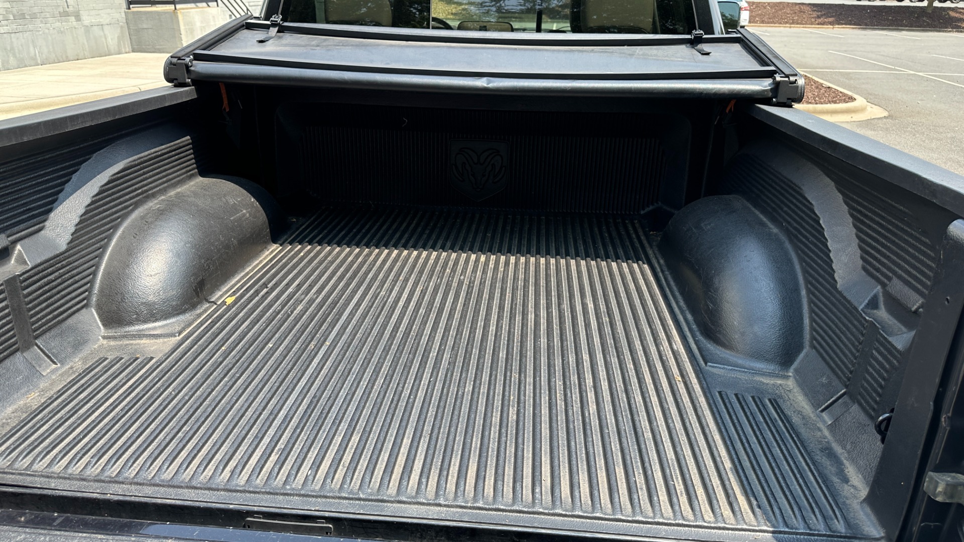 Used 2015 Ram 1500 LARAMIE / LEATHER / ECODIESEL V6 / SUNROOF / REMOTE START / CONVENIENCE PKG for sale Sold at Formula Imports in Charlotte NC 28227 44