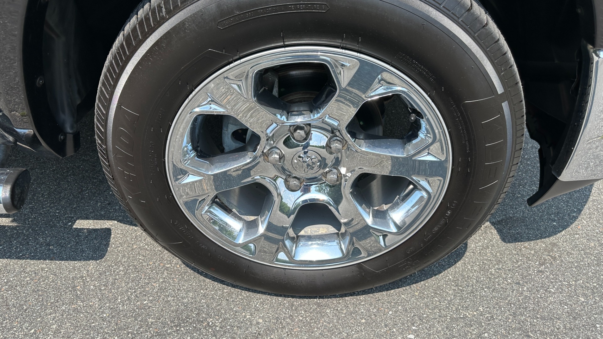 Used 2015 Ram 1500 LARAMIE / LEATHER / ECODIESEL V6 / SUNROOF / REMOTE START / CONVENIENCE PKG for sale Sold at Formula Imports in Charlotte NC 28227 54