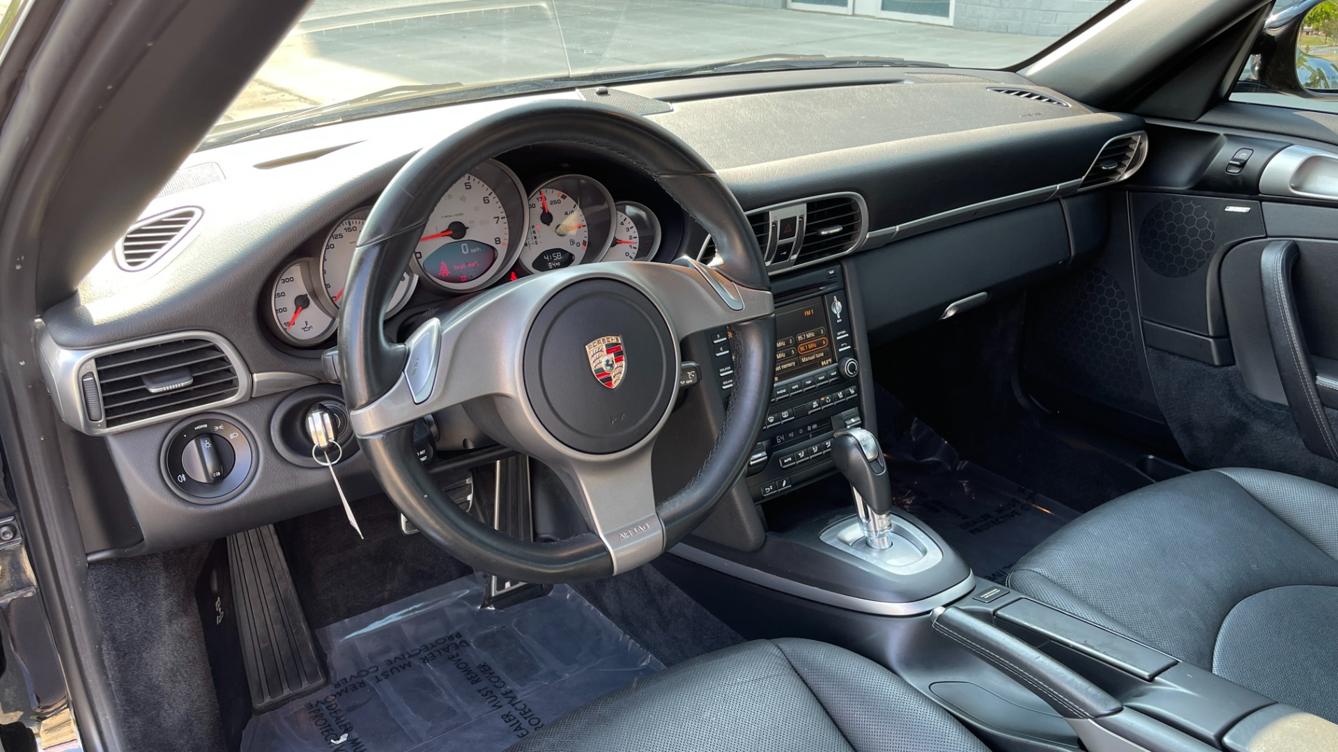 Used 2010 Porsche 911 Carrera 4S / PDK / LEATHER / BLUETOOTH / VENTILATED SEATS / BOSE SOUND for sale $77,995 at Formula Imports in Charlotte NC 28227 11