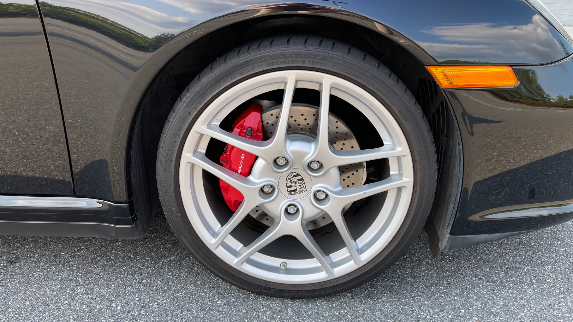 Used 2010 Porsche 911 Carrera 4S / PDK / LEATHER / BLUETOOTH / VENTILATED SEATS / BOSE SOUND for sale $77,995 at Formula Imports in Charlotte NC 28227 32