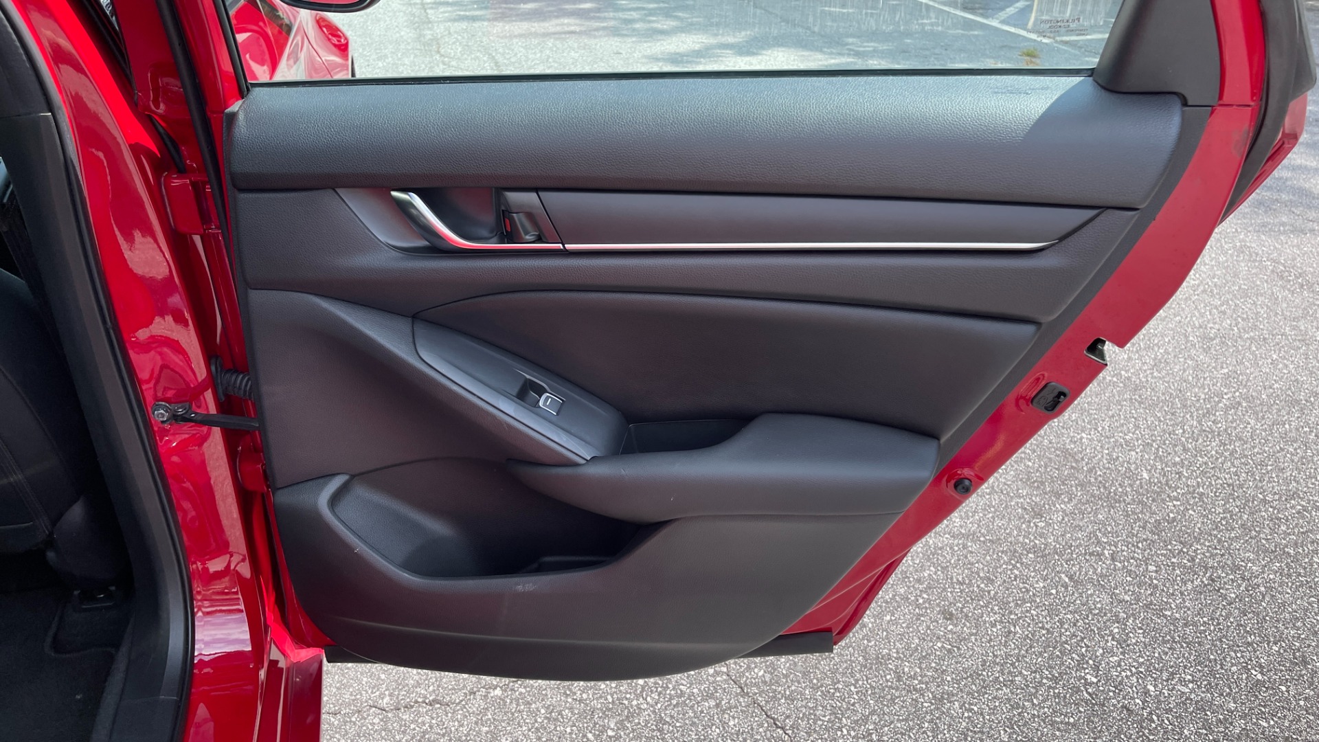 Used 2019 Honda Accord Sedan Sport 1.5T for sale Sold at Formula Imports in Charlotte NC 28227 32