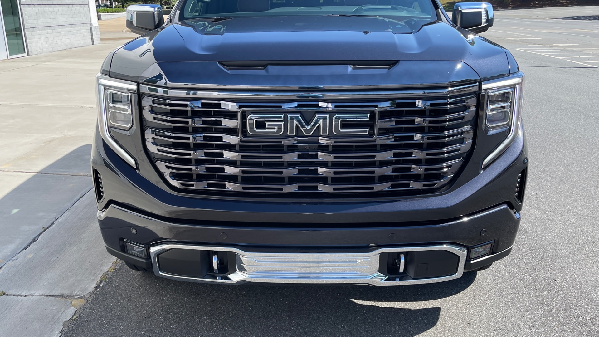 Used 2022 GMC Sierra 1500 DENALI ULTIMATE / 6.2L V8 / 22IN WHEELS / LEATHER / COOLED SEATS for sale Sold at Formula Imports in Charlotte NC 28227 11