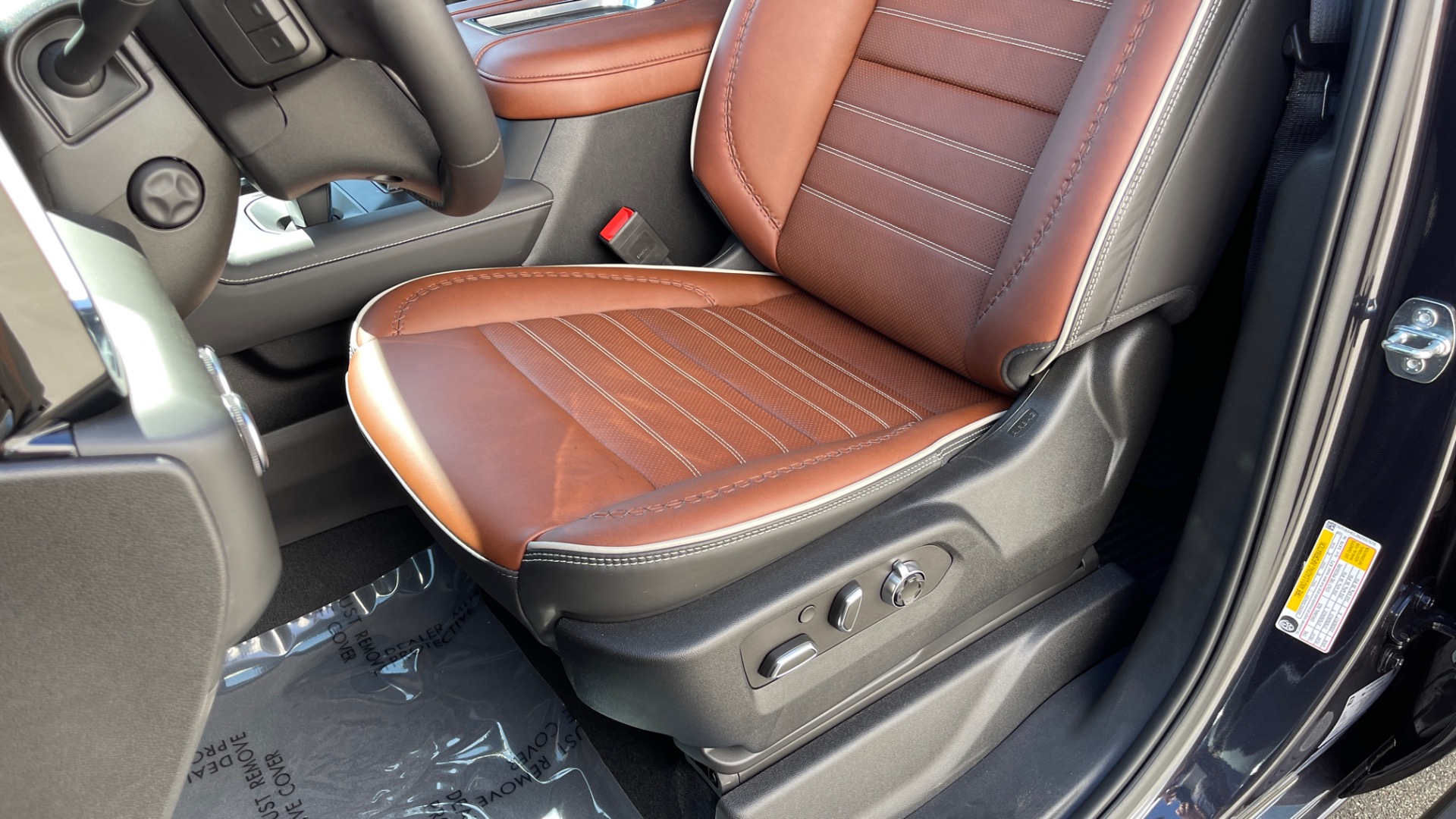 Used 2022 GMC Sierra 1500 DENALI ULTIMATE / 6.2L V8 / 22IN WHEELS / LEATHER / COOLED SEATS for sale Sold at Formula Imports in Charlotte NC 28227 14