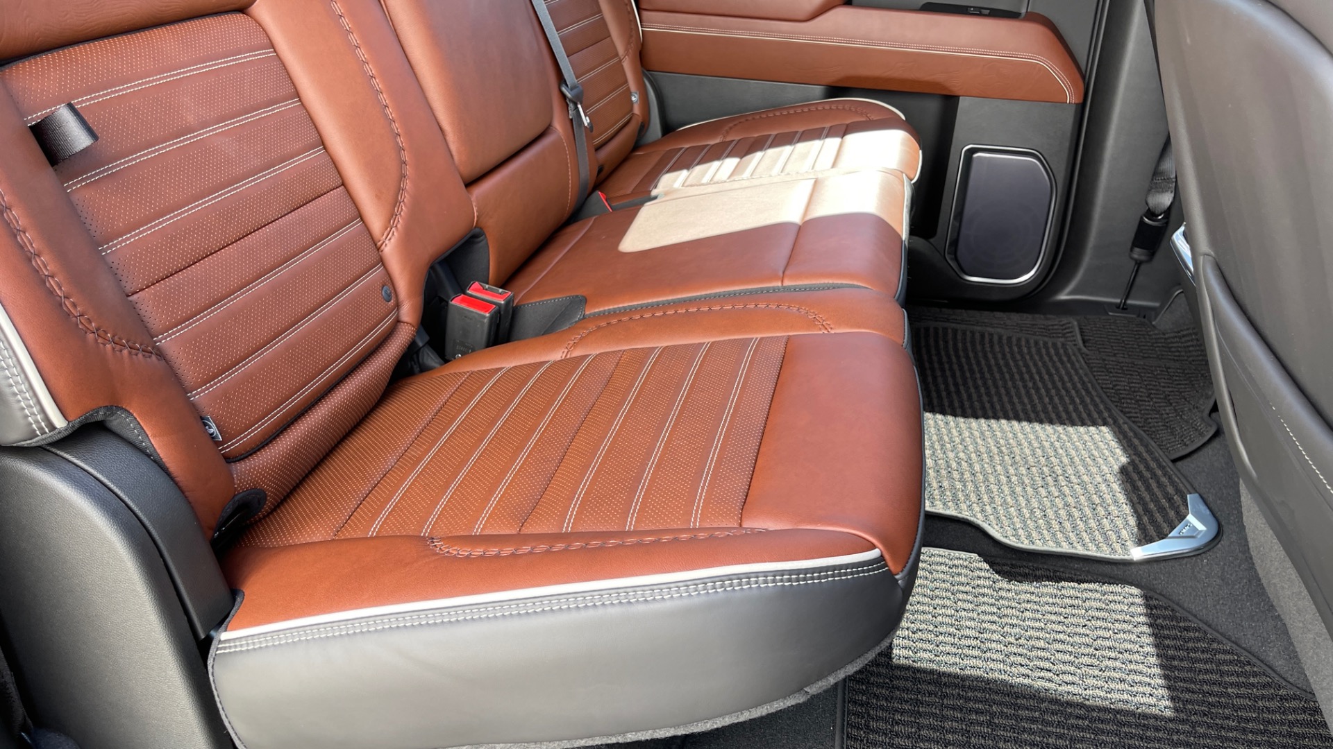 Used 2022 GMC Sierra 1500 DENALI ULTIMATE / 6.2L V8 / 22IN WHEELS / LEATHER / COOLED SEATS for sale Sold at Formula Imports in Charlotte NC 28227 19