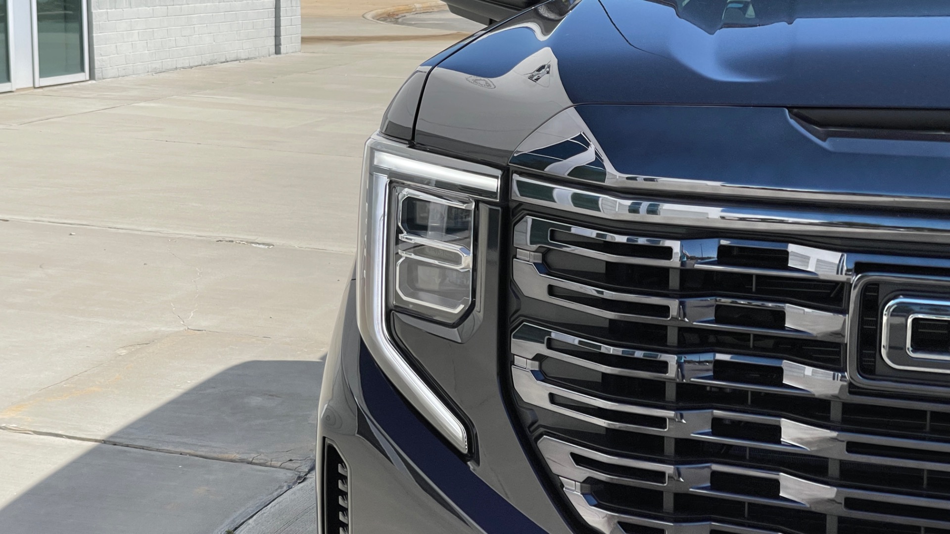 Used 2022 GMC Sierra 1500 DENALI ULTIMATE / 6.2L V8 / 22IN WHEELS / LEATHER / COOLED SEATS for sale Sold at Formula Imports in Charlotte NC 28227 27