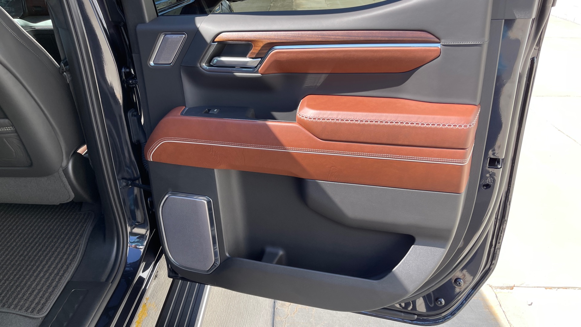 Used 2022 GMC Sierra 1500 DENALI ULTIMATE / 6.2L V8 / 22IN WHEELS / LEATHER / COOLED SEATS for sale Sold at Formula Imports in Charlotte NC 28227 58