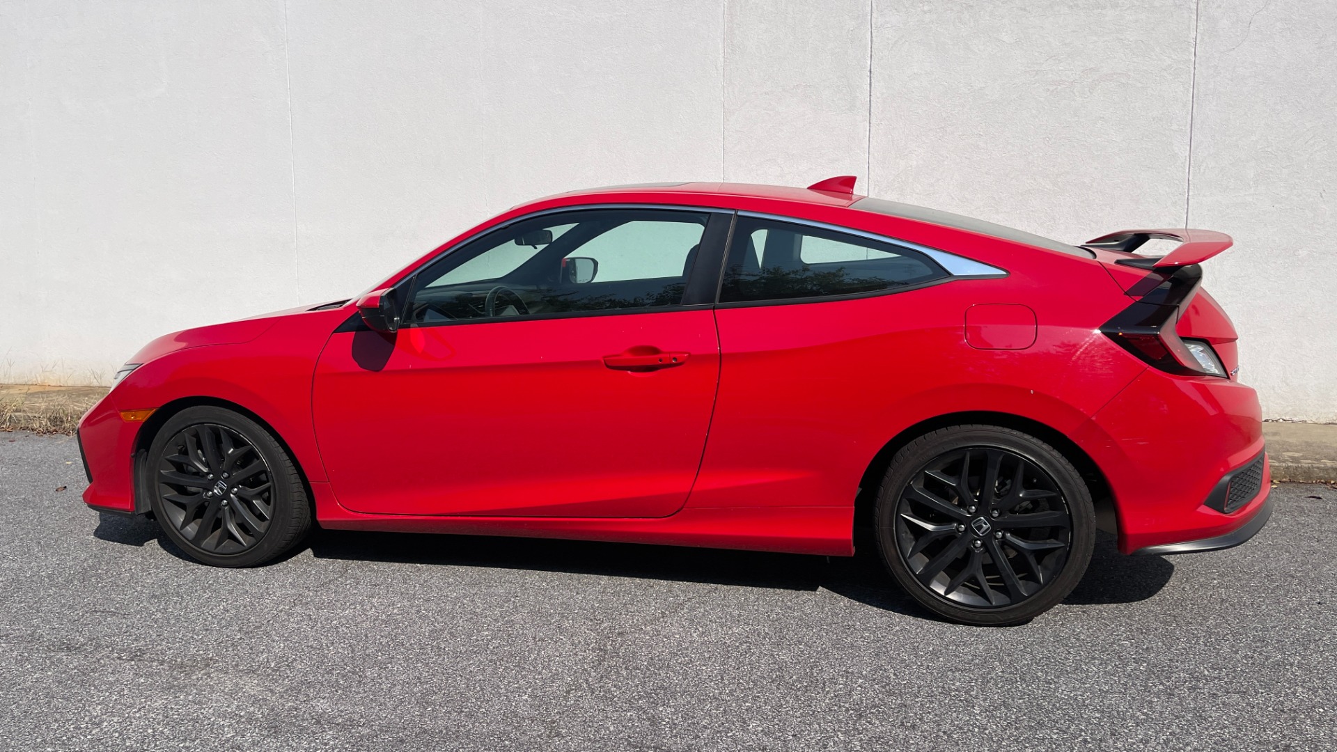 Used 2020 Honda Civic SI COUPE / 6SPEED / BACKUP CAMERA / BUCKET SEATS for sale Sold at Formula Imports in Charlotte NC 28227 3
