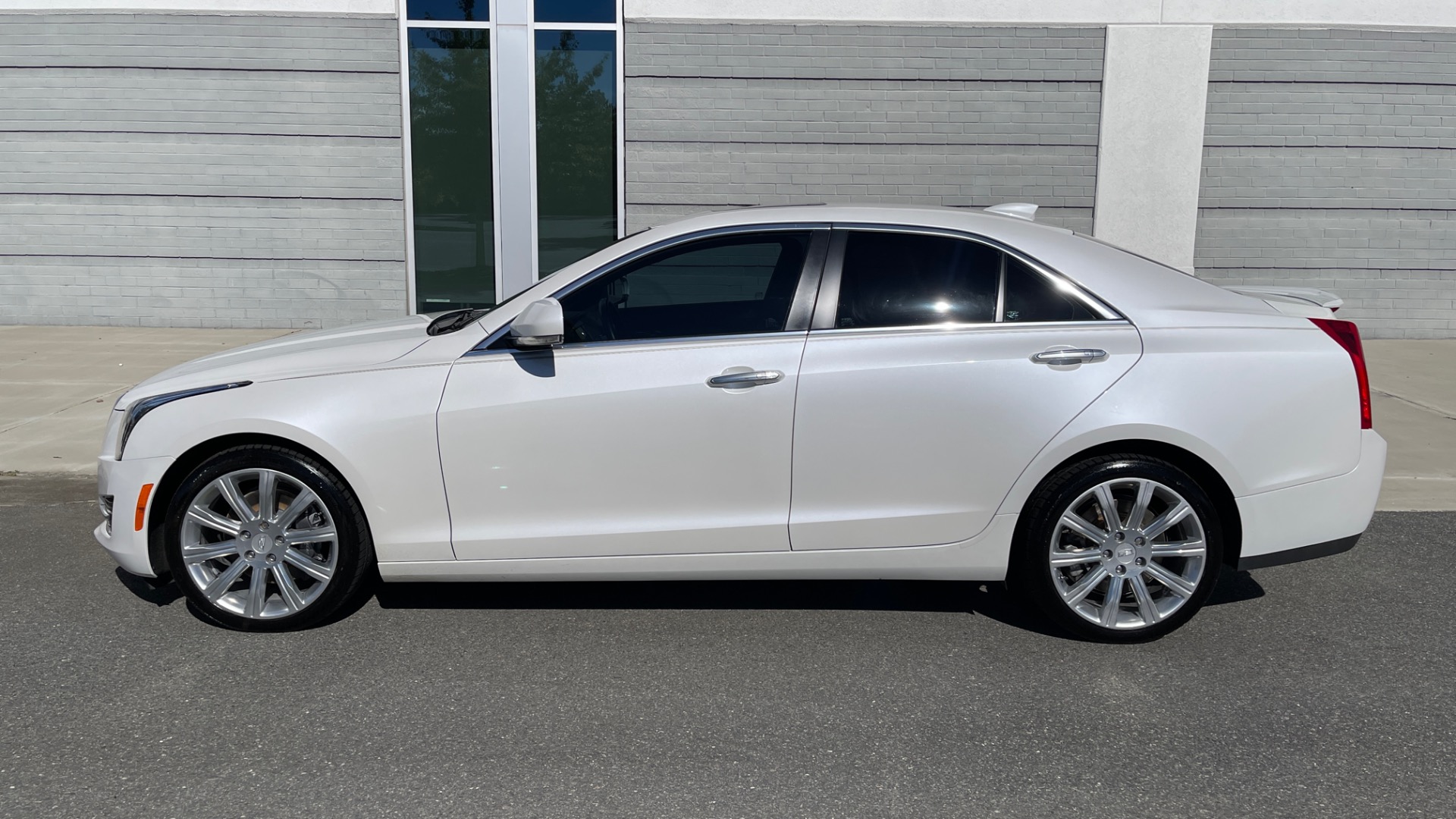 Used 2017 Cadillac ATS Sedan Luxury AWD / SUNROOF / REMOTE START / HEATED SEATS / LEATHER for sale Sold at Formula Imports in Charlotte NC 28227 2