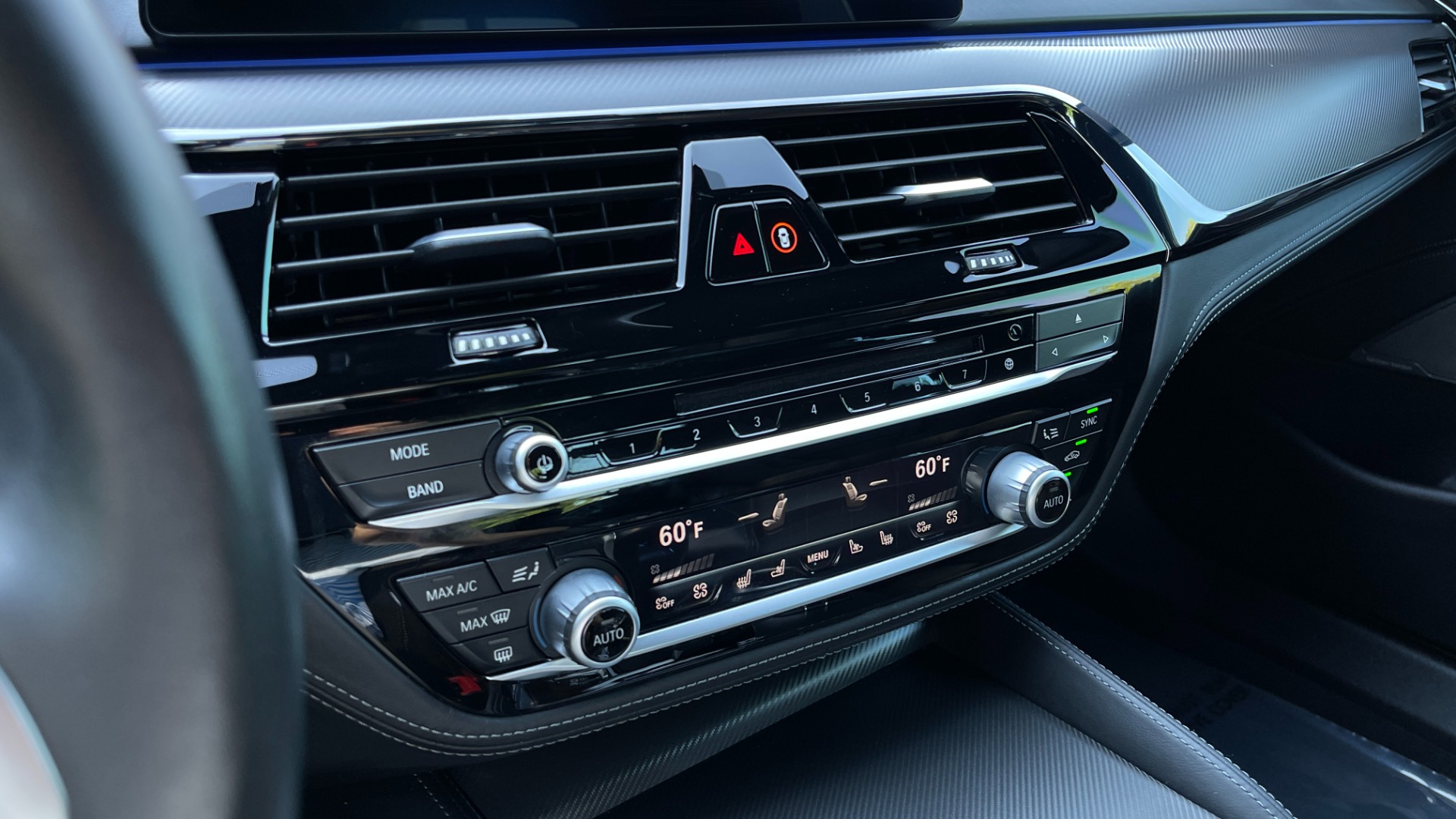 Used 2019 BMW M5 COMPETITION / EXECUTIVE PACKAGE / TWIN TURBO / MERINO LEATHER for sale $82,995 at Formula Imports in Charlotte NC 28227 21