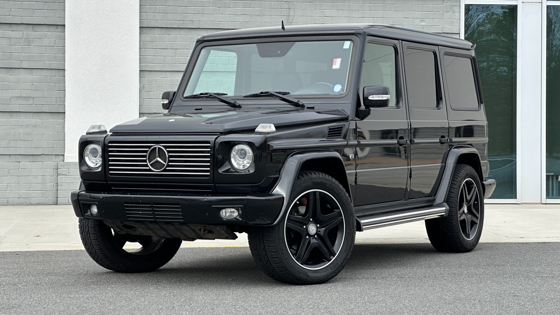 Used 2007 Mercedes-Benz G-Class G 550 V8 / LEATHER / 4MATIC / HEATED SEATING / MEMORY / BLACKOUT for sale Sold at Formula Imports in Charlotte NC 28227 1