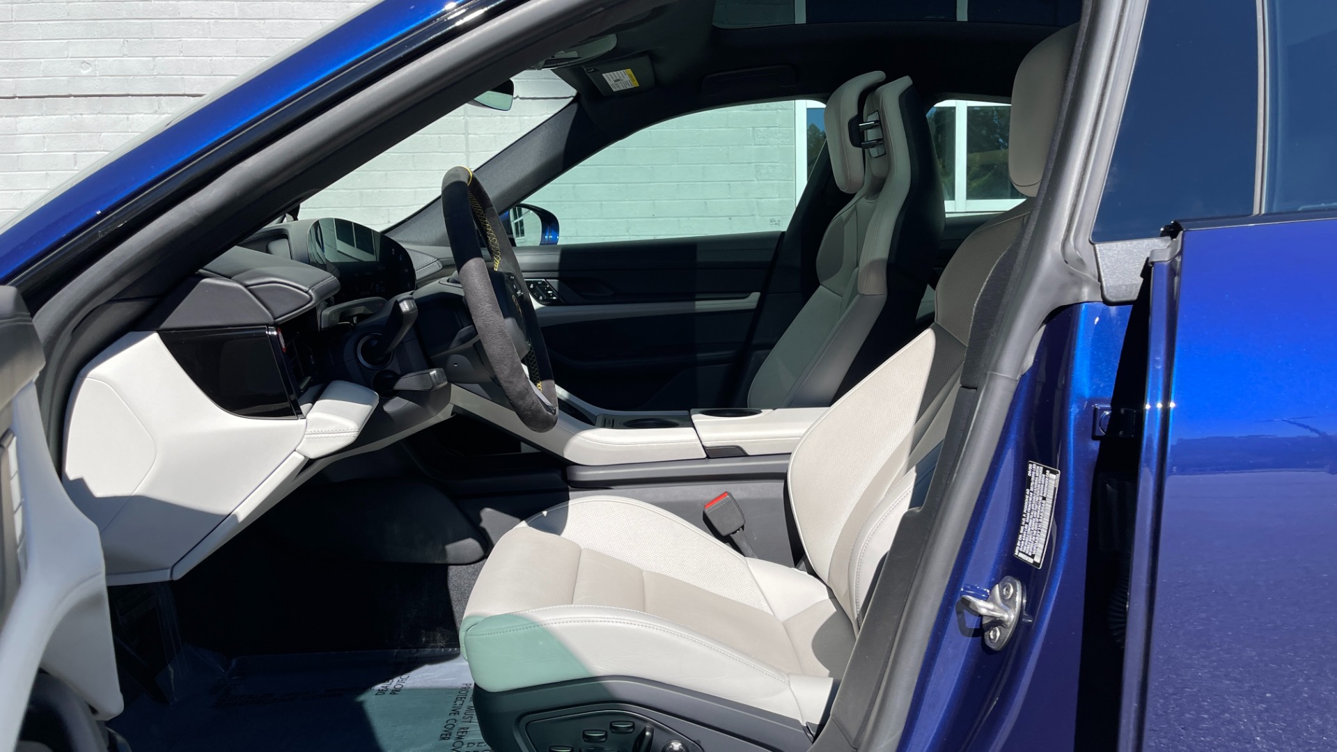 Used 2020 Porsche Taycan 4S / PERFORMANCE BATTERY / PAINT PROTECTION / SPORT CHRONO / PREMIUM PACKAG for sale Sold at Formula Imports in Charlotte NC 28227 22