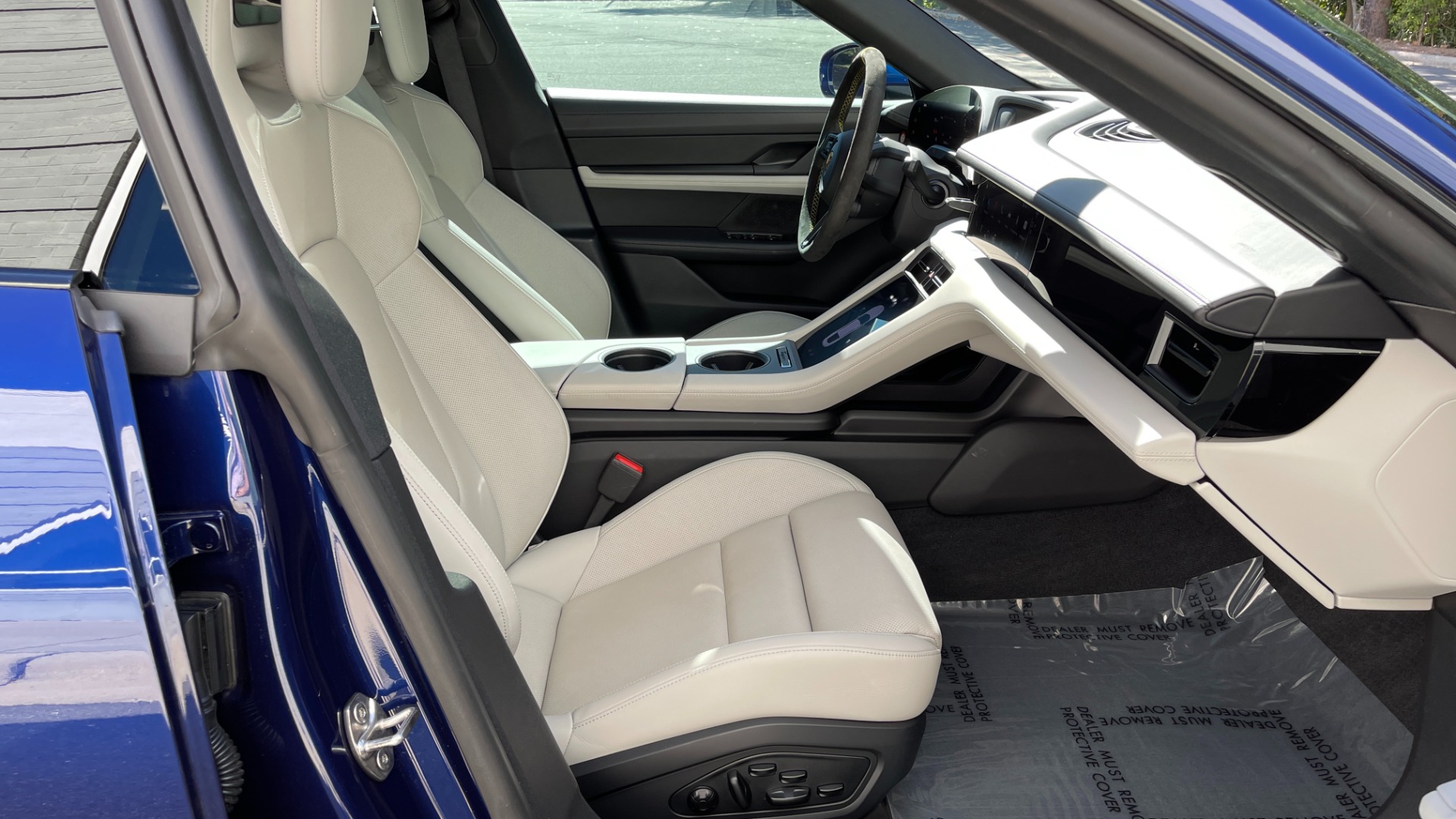 Used 2020 Porsche Taycan 4S / PERFORMANCE BATTERY / PAINT PROTECTION / SPORT CHRONO / PREMIUM PACKAG for sale Sold at Formula Imports in Charlotte NC 28227 29