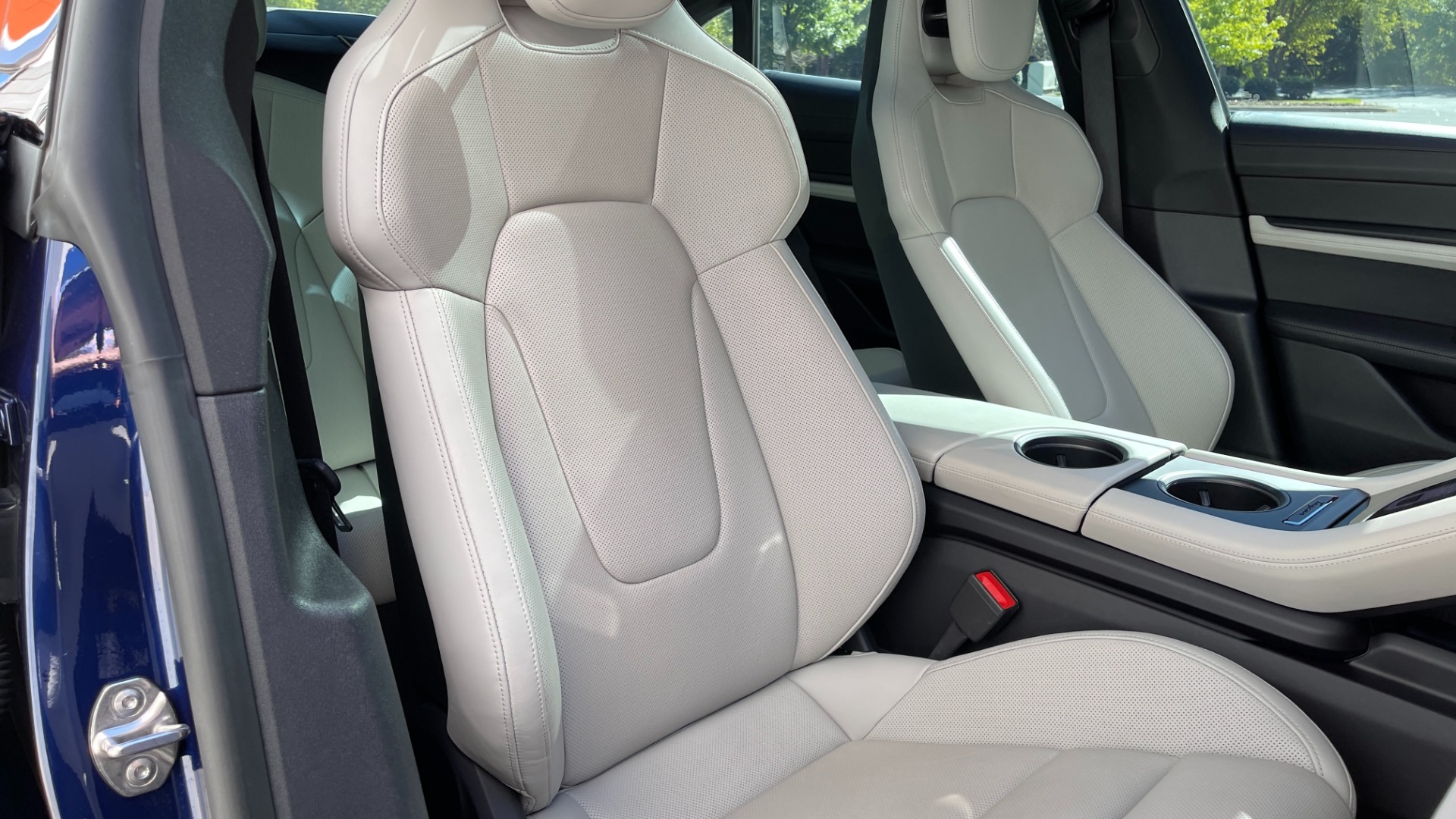 Used 2020 Porsche Taycan 4S / PERFORMANCE BATTERY / PAINT PROTECTION / SPORT CHRONO / PREMIUM PACKAG for sale Sold at Formula Imports in Charlotte NC 28227 37