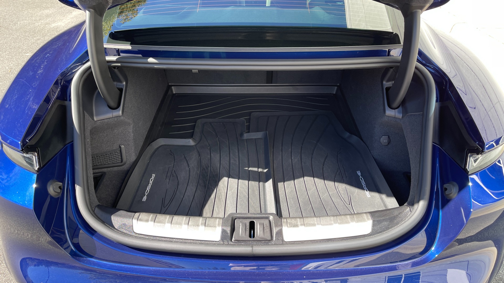 Used 2020 Porsche Taycan 4S / PERFORMANCE BATTERY / PAINT PROTECTION / SPORT CHRONO / PREMIUM PACKAG for sale Sold at Formula Imports in Charlotte NC 28227 9