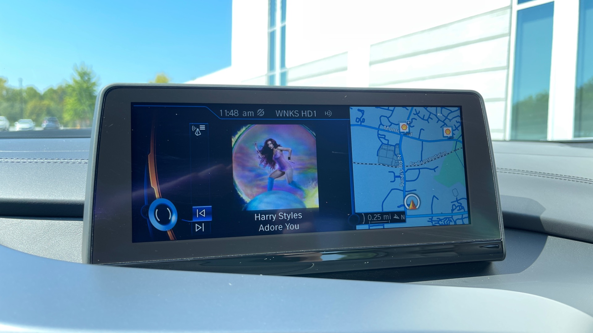 Used 2014 BMW i8 PURE IMPULSE WORLD / BLUE SEATBELTS / PERFORATED LEATHER / LED HEADLIGHTS for sale $75,999 at Formula Imports in Charlotte NC 28227 13