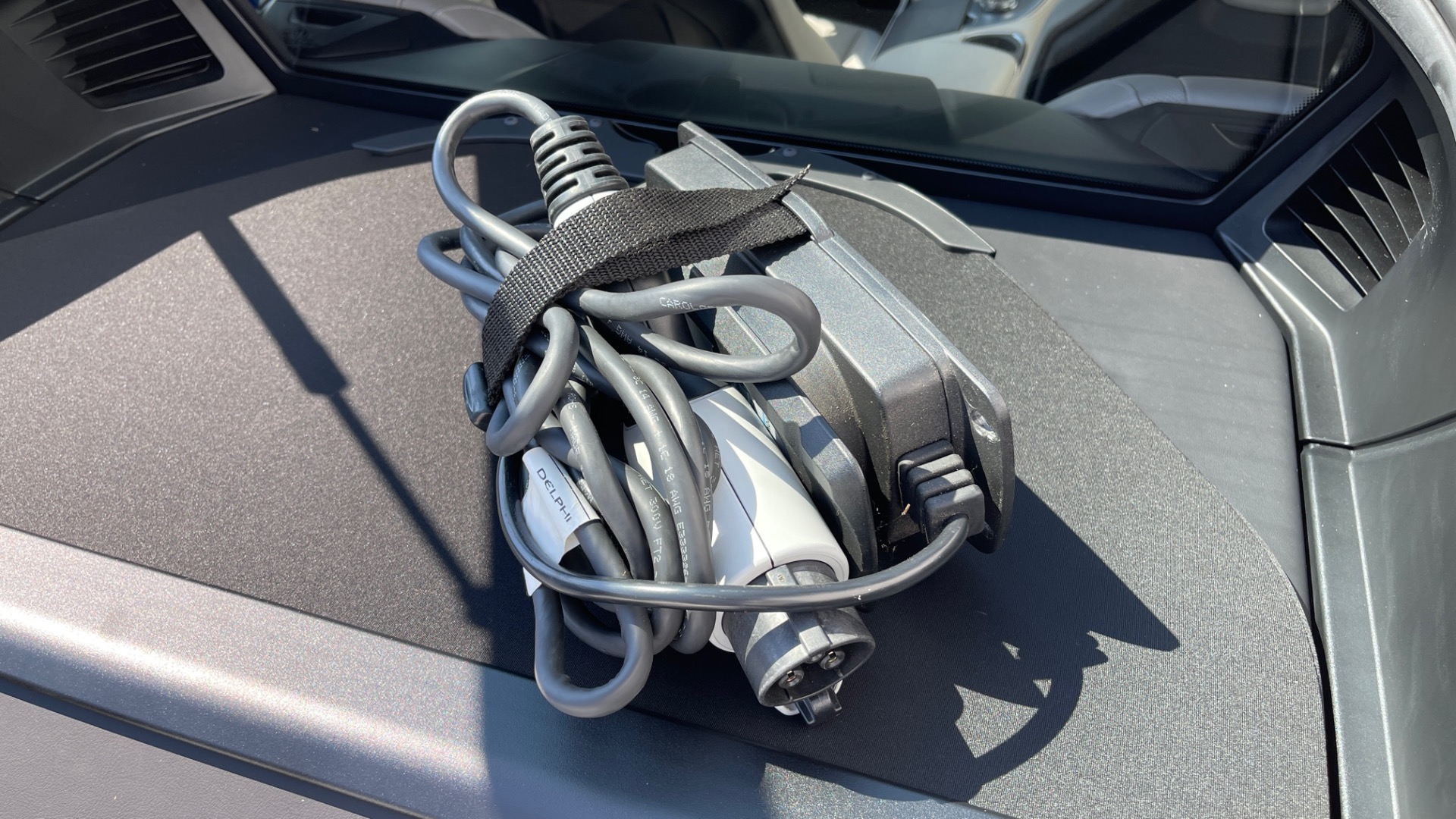 Used 2014 BMW i8 PURE IMPULSE WORLD / BLUE SEATBELTS / PERFORATED LEATHER / LED HEADLIGHTS for sale $75,999 at Formula Imports in Charlotte NC 28227 17