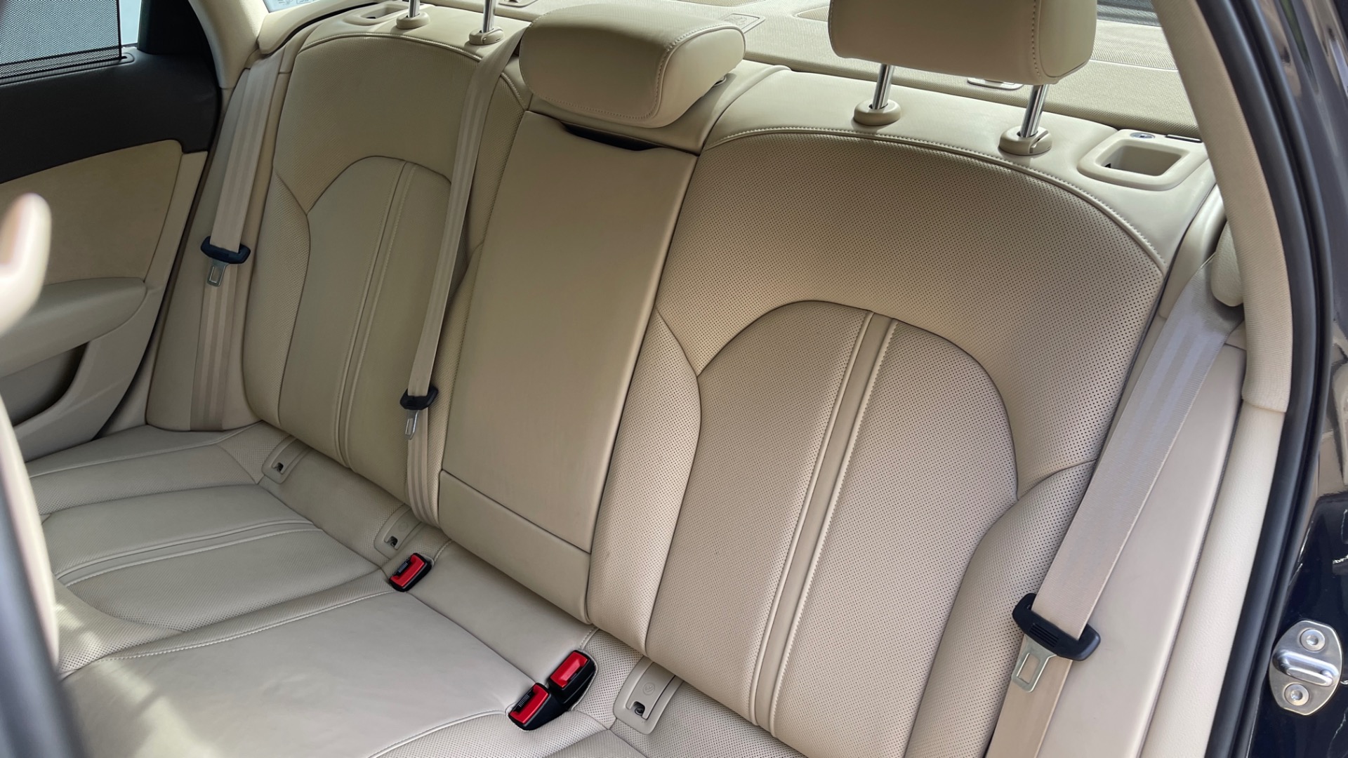 Used 2018 Audi A6 PRESTIGE / CONTOUR FRONT SEATS / MASSAGE / SUNROOF / LEATHER / AWD for sale $38,395 at Formula Imports in Charlotte NC 28227 17