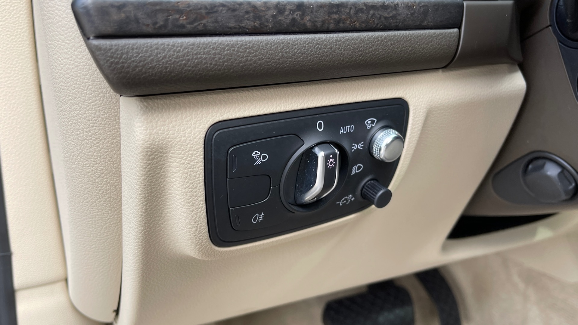 Used 2018 Audi A6 PRESTIGE / CONTOUR FRONT SEATS / MASSAGE / SUNROOF / LEATHER / AWD for sale Sold at Formula Imports in Charlotte NC 28227 34