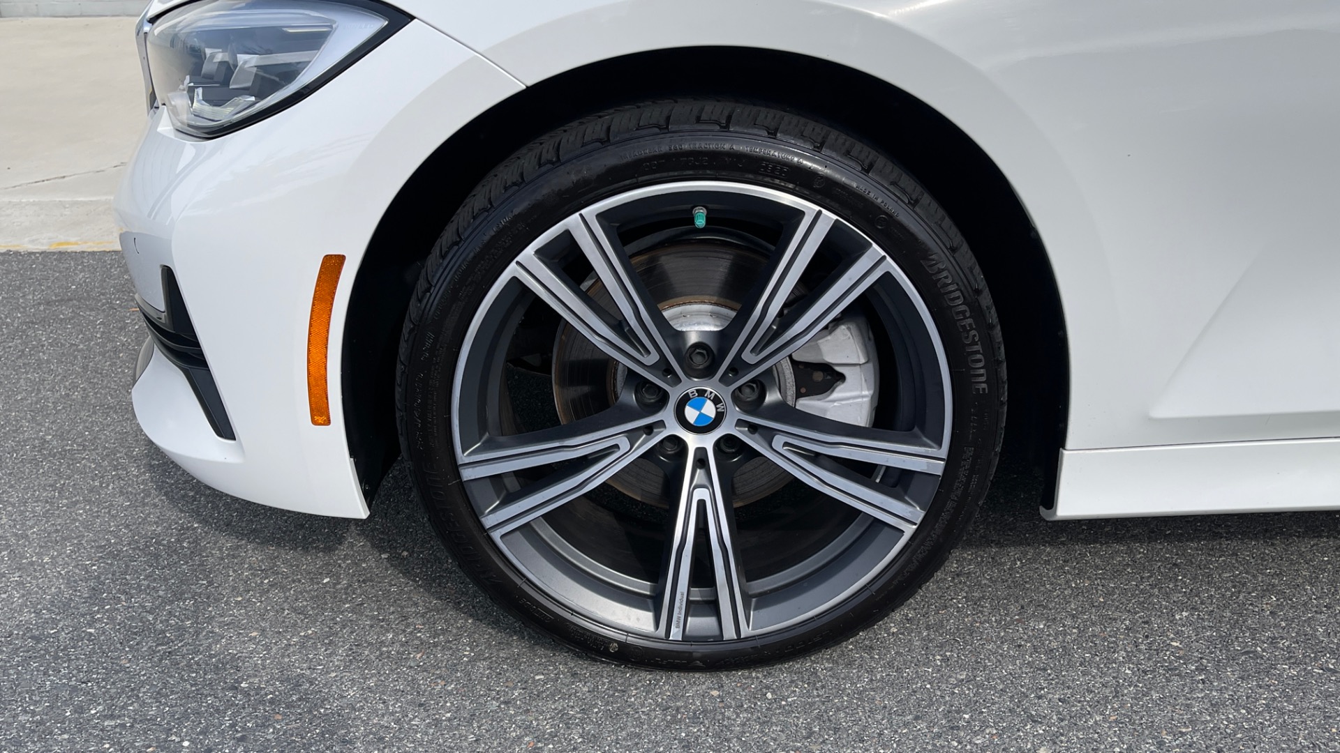 Used 2020 BMW 3 Series 330i xDrive / CONVENIENCE PACKAGE / HEATED STEERING / 19IN WHEELS / KEYLESS for sale $35,795 at Formula Imports in Charlotte NC 28227 38