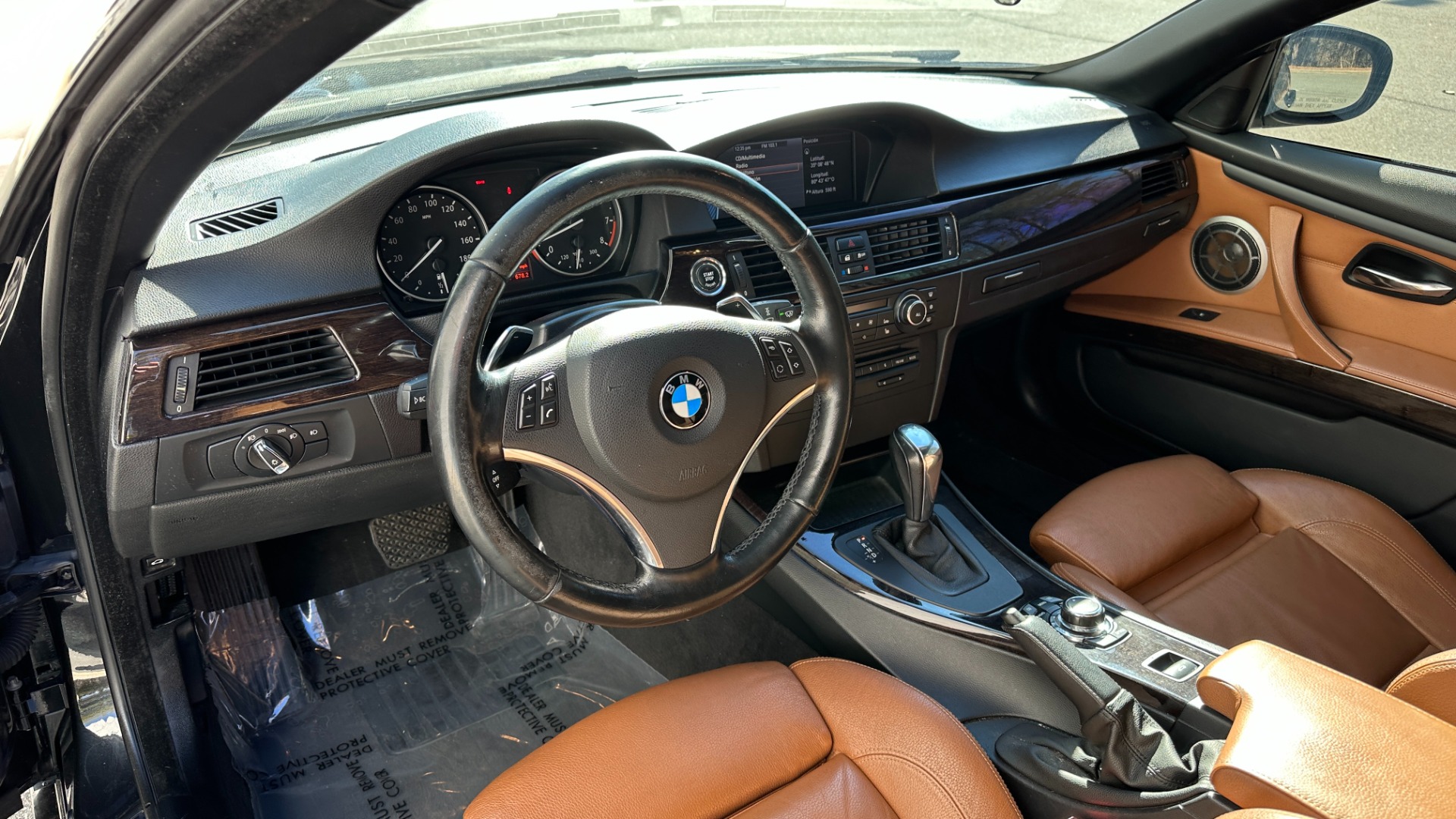 Used 2011 BMW 3 Series 335i / TURBO / HARD TOP CONVERTIBLE / LEATHER / BLACKOUT for sale Sold at Formula Imports in Charlotte NC 28227 12