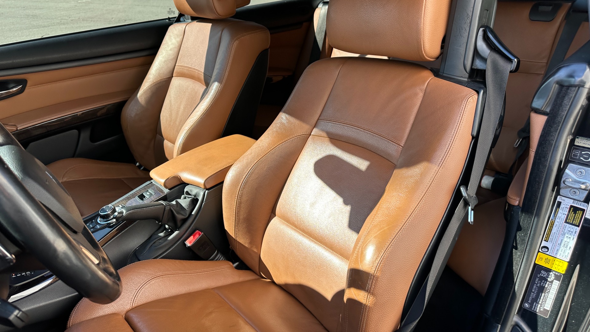 Used 2011 BMW 3 Series 335i / TURBO / HARD TOP CONVERTIBLE / LEATHER / BLACKOUT for sale Sold at Formula Imports in Charlotte NC 28227 14