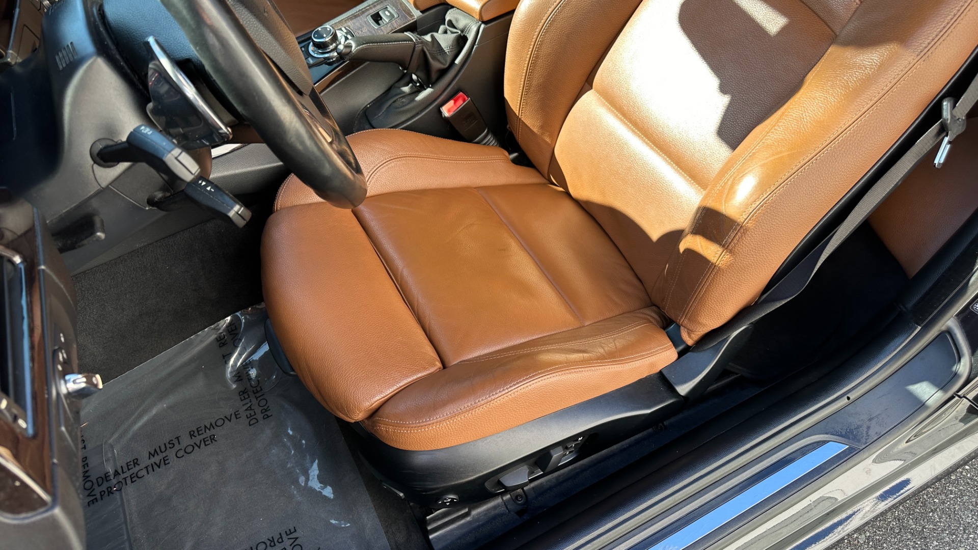 Used 2011 BMW 3 Series 335i / TURBO / HARD TOP CONVERTIBLE / LEATHER / BLACKOUT for sale Sold at Formula Imports in Charlotte NC 28227 15