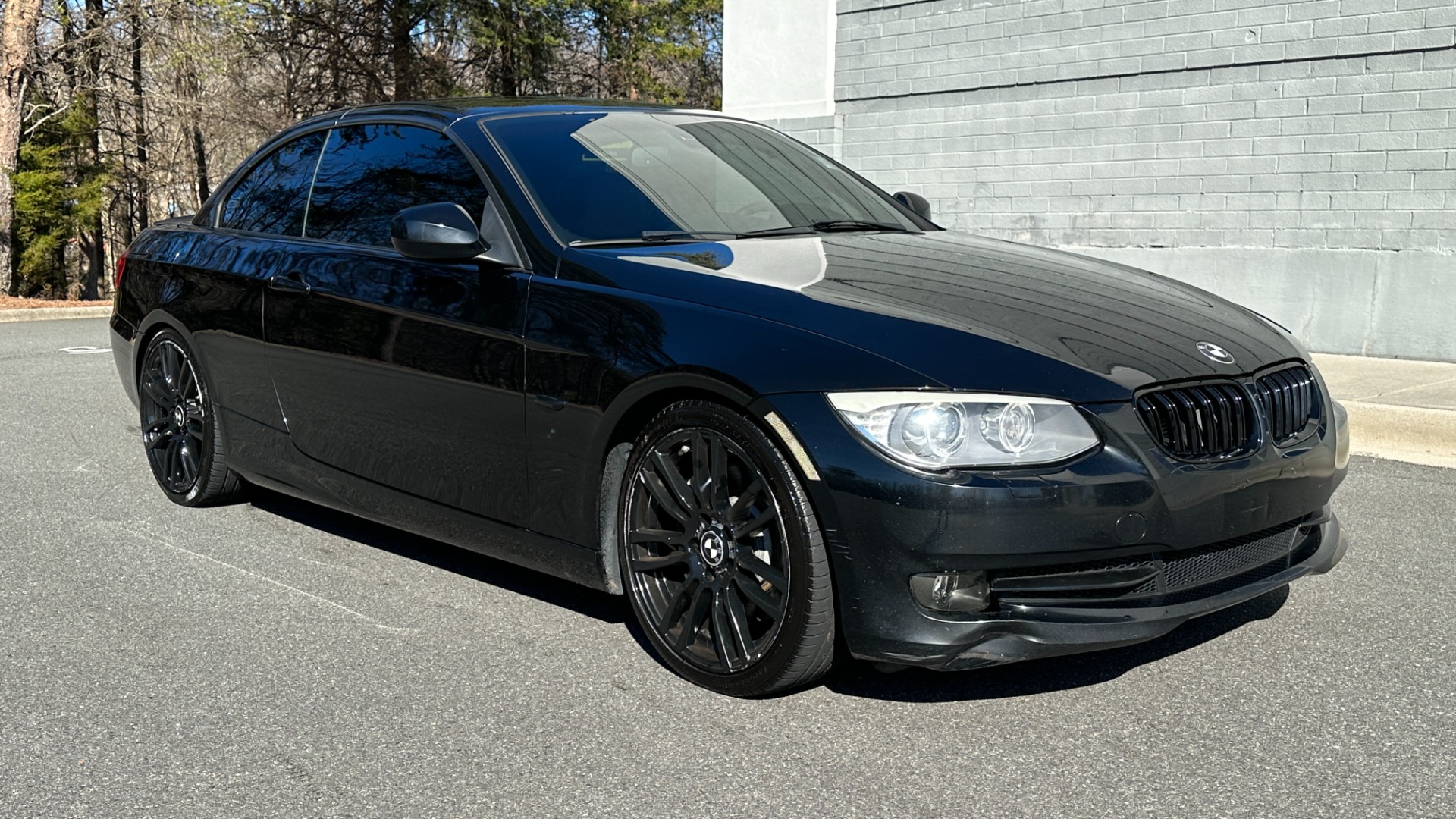 Used 2011 BMW 3 Series 335i / TURBO / HARD TOP CONVERTIBLE / LEATHER / BLACKOUT for sale Sold at Formula Imports in Charlotte NC 28227 2
