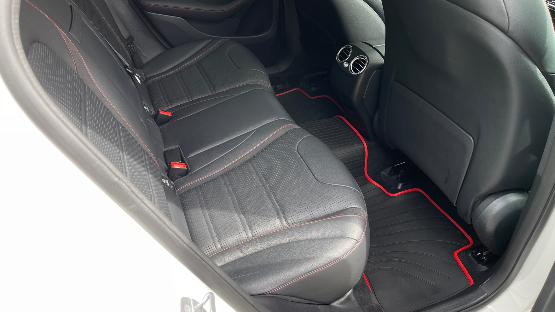 Used 2019 Mercedes-Benz GLC AMG GLC 43 / AMG BLACKOUT / 21IN WHEELS / AMG EXHAUST / EXTERIOR LIGHTING for sale $48,999 at Formula Imports in Charlotte NC 28227 16