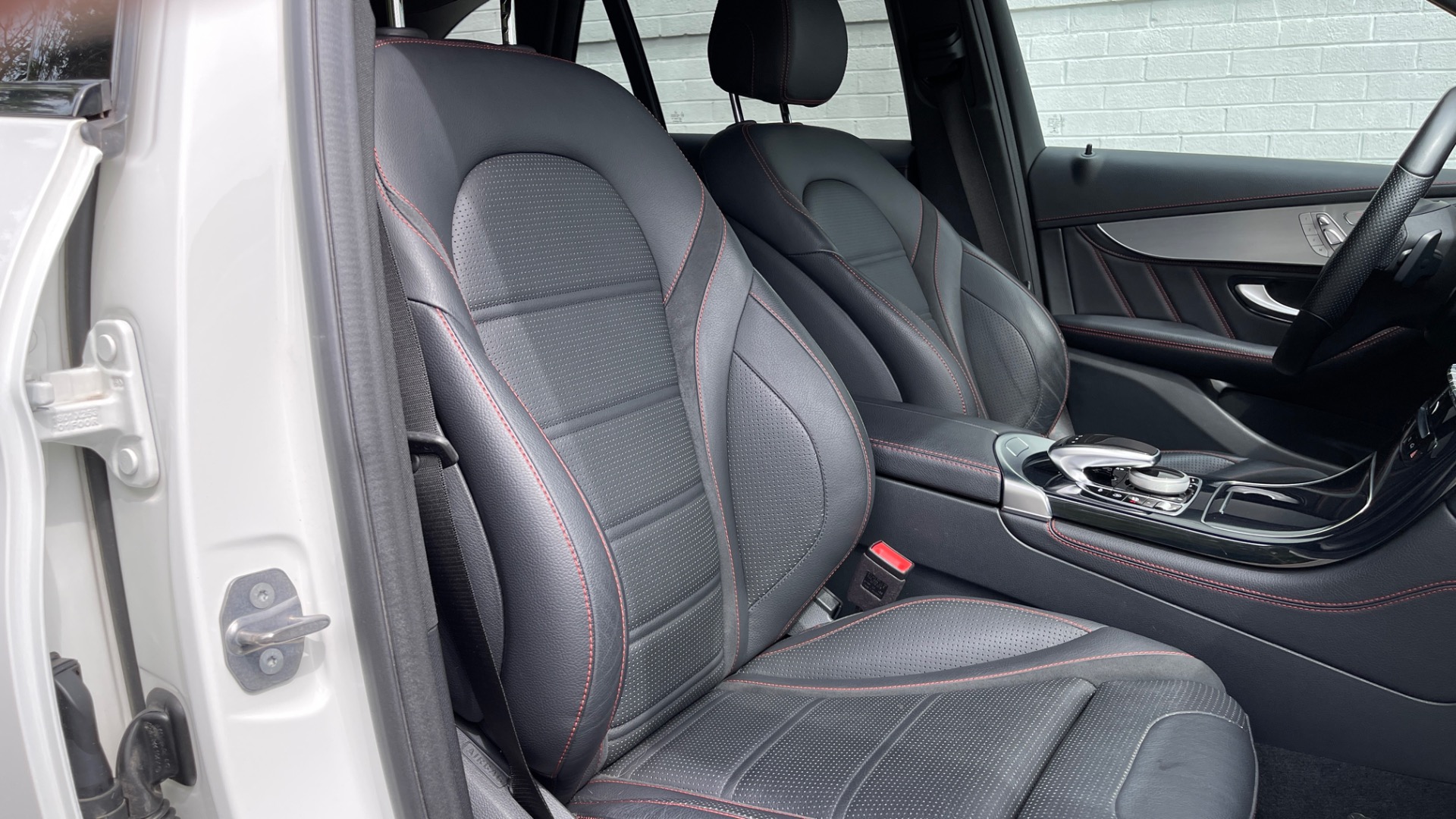 Used 2019 Mercedes-Benz GLC AMG GLC 43 / AMG BLACKOUT / 21IN WHEELS / AMG EXHAUST / EXTERIOR LIGHTING for sale $48,999 at Formula Imports in Charlotte NC 28227 18