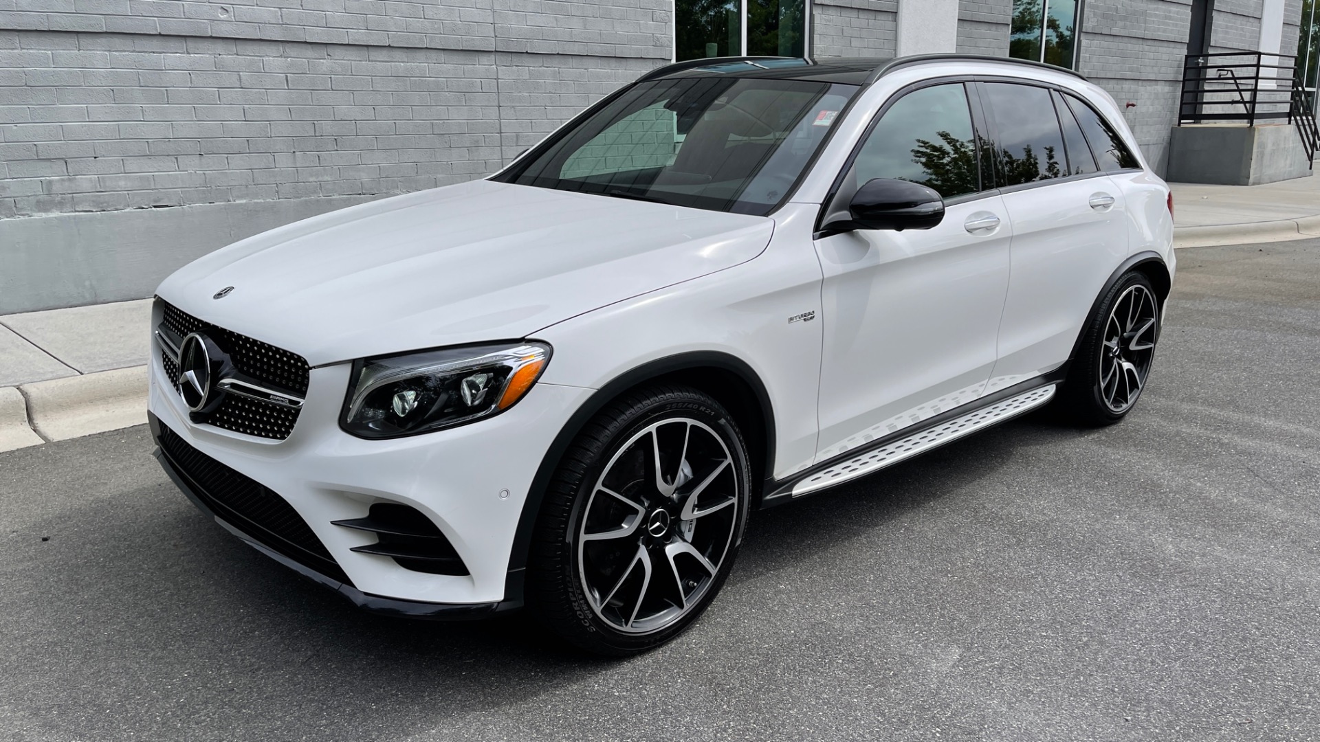 Used 2019 Mercedes-Benz GLC AMG GLC 43 / AMG BLACKOUT / 21IN WHEELS / AMG EXHAUST / EXTERIOR LIGHTING for sale Sold at Formula Imports in Charlotte NC 28227 2