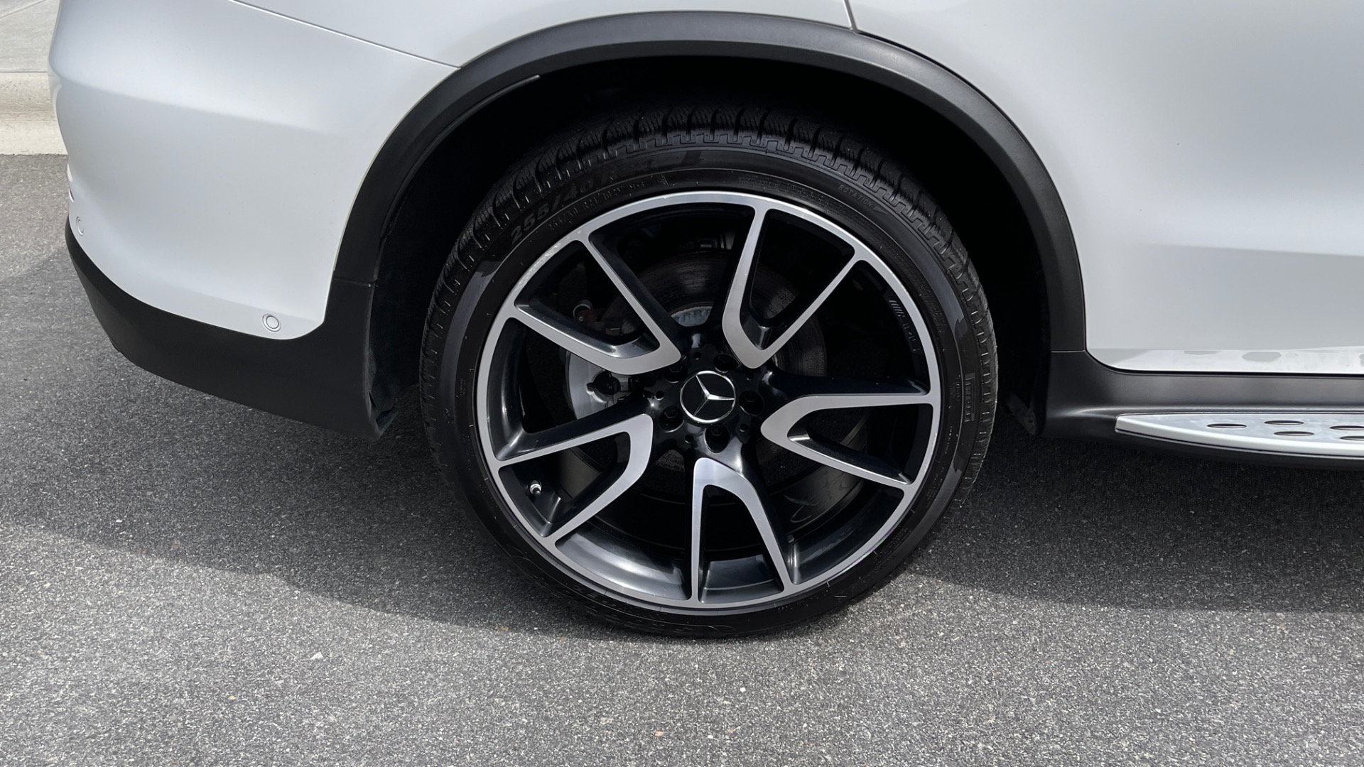Used 2019 Mercedes-Benz GLC AMG GLC 43 / AMG BLACKOUT / 21IN WHEELS / AMG EXHAUST / EXTERIOR LIGHTING for sale Sold at Formula Imports in Charlotte NC 28227 39