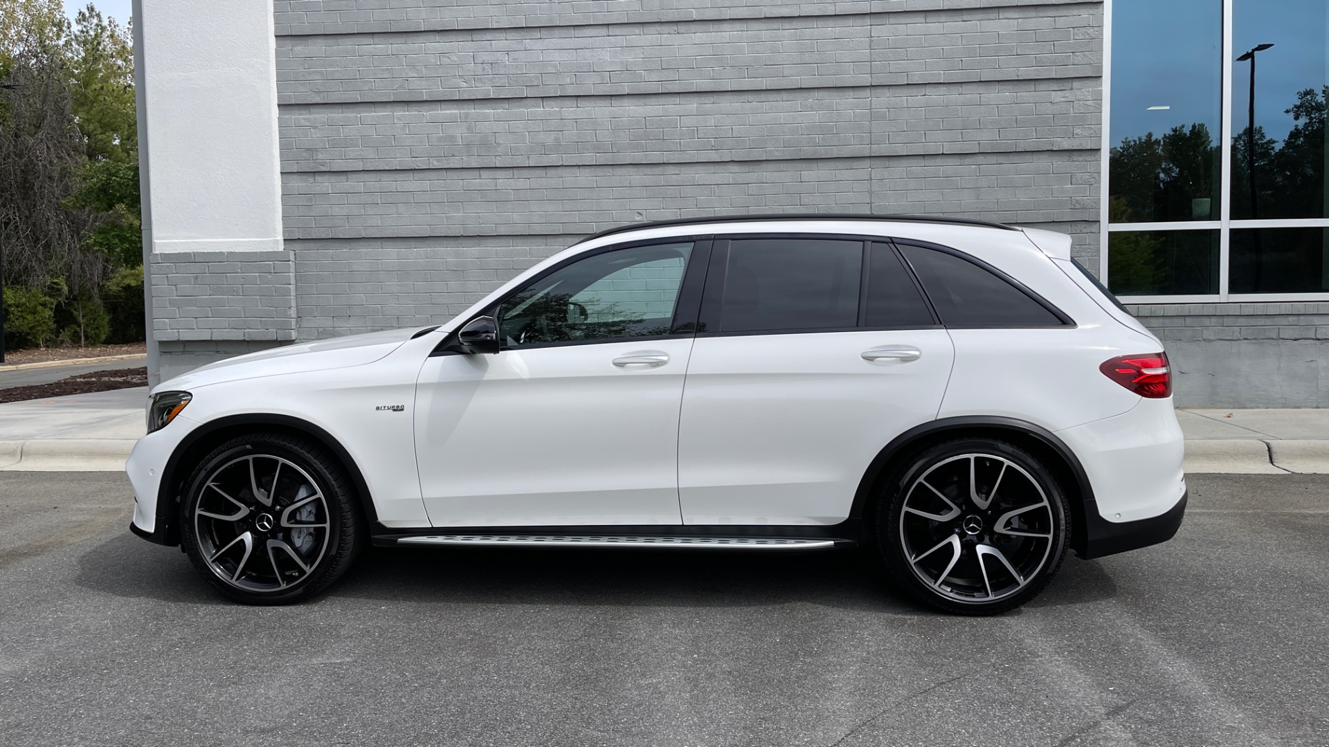Used 2019 Mercedes-Benz GLC AMG GLC 43 / AMG BLACKOUT / 21IN WHEELS / AMG EXHAUST / EXTERIOR LIGHTING for sale Sold at Formula Imports in Charlotte NC 28227 4