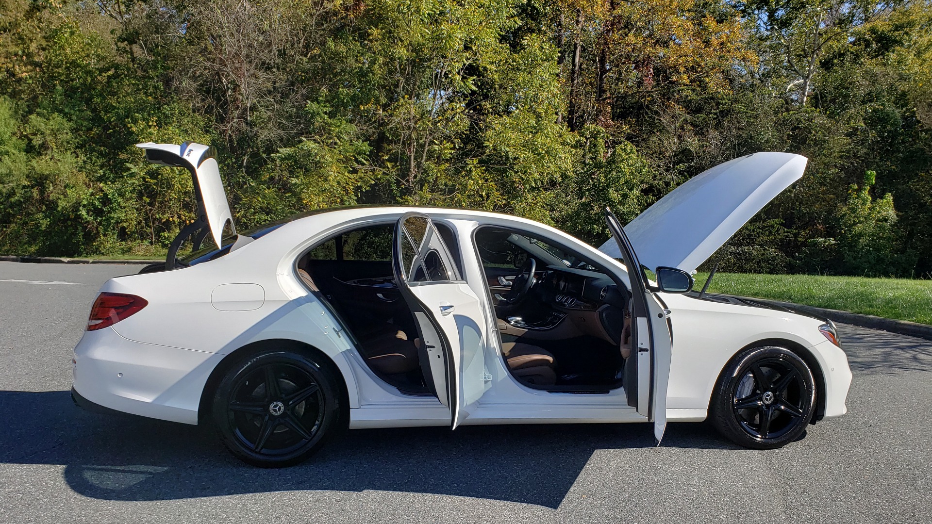 Used 2018 Mercedes-Benz E-Class E 300 for sale Sold at Formula Imports in Charlotte NC 28227 17