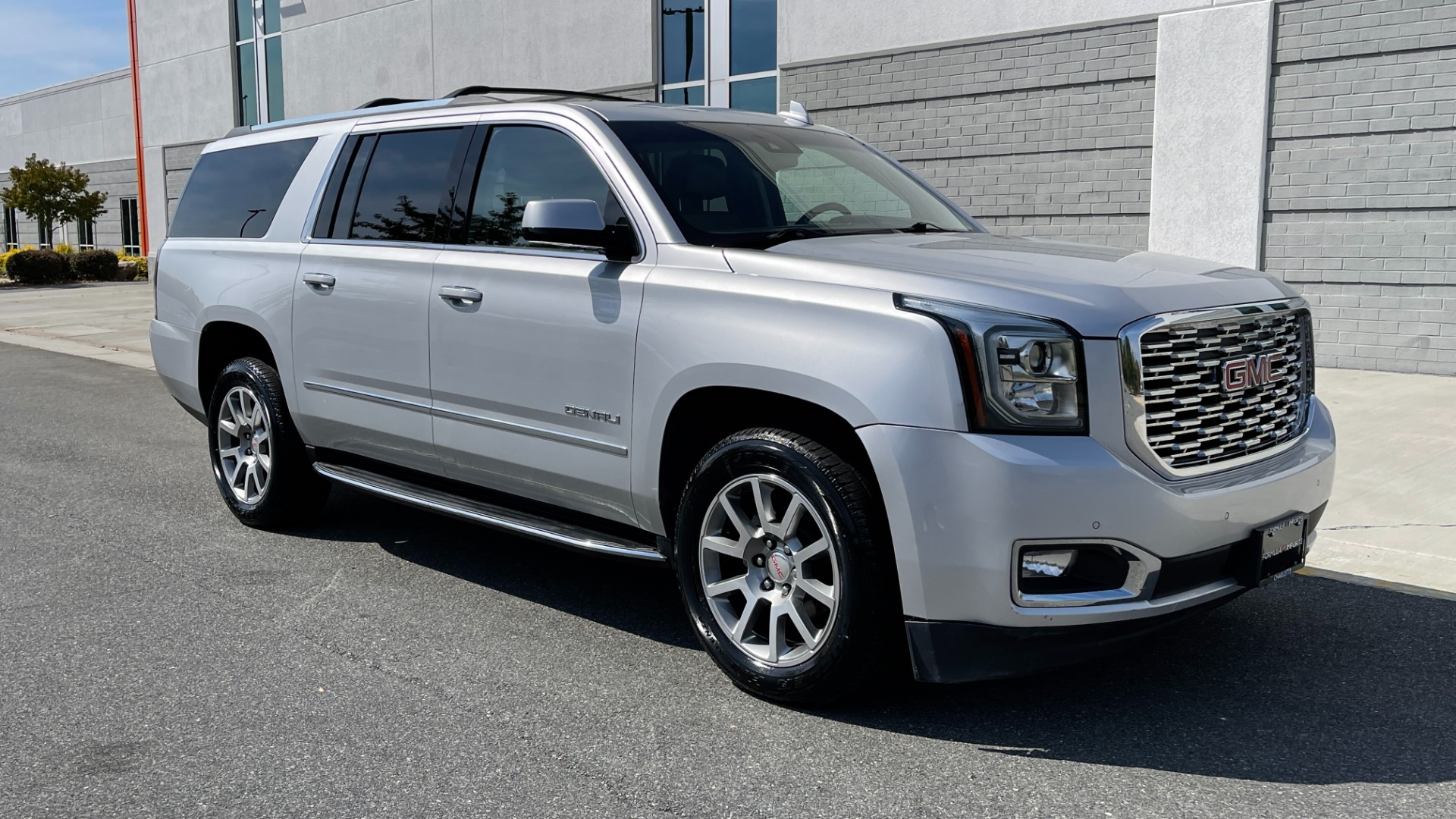 Used 2019 GMC Yukon XL DENALI / LEATHER / 4WD / CAPTAINS CHAIRS / 3 ROW SEATING for sale $55,000 at Formula Imports in Charlotte NC 28227 2
