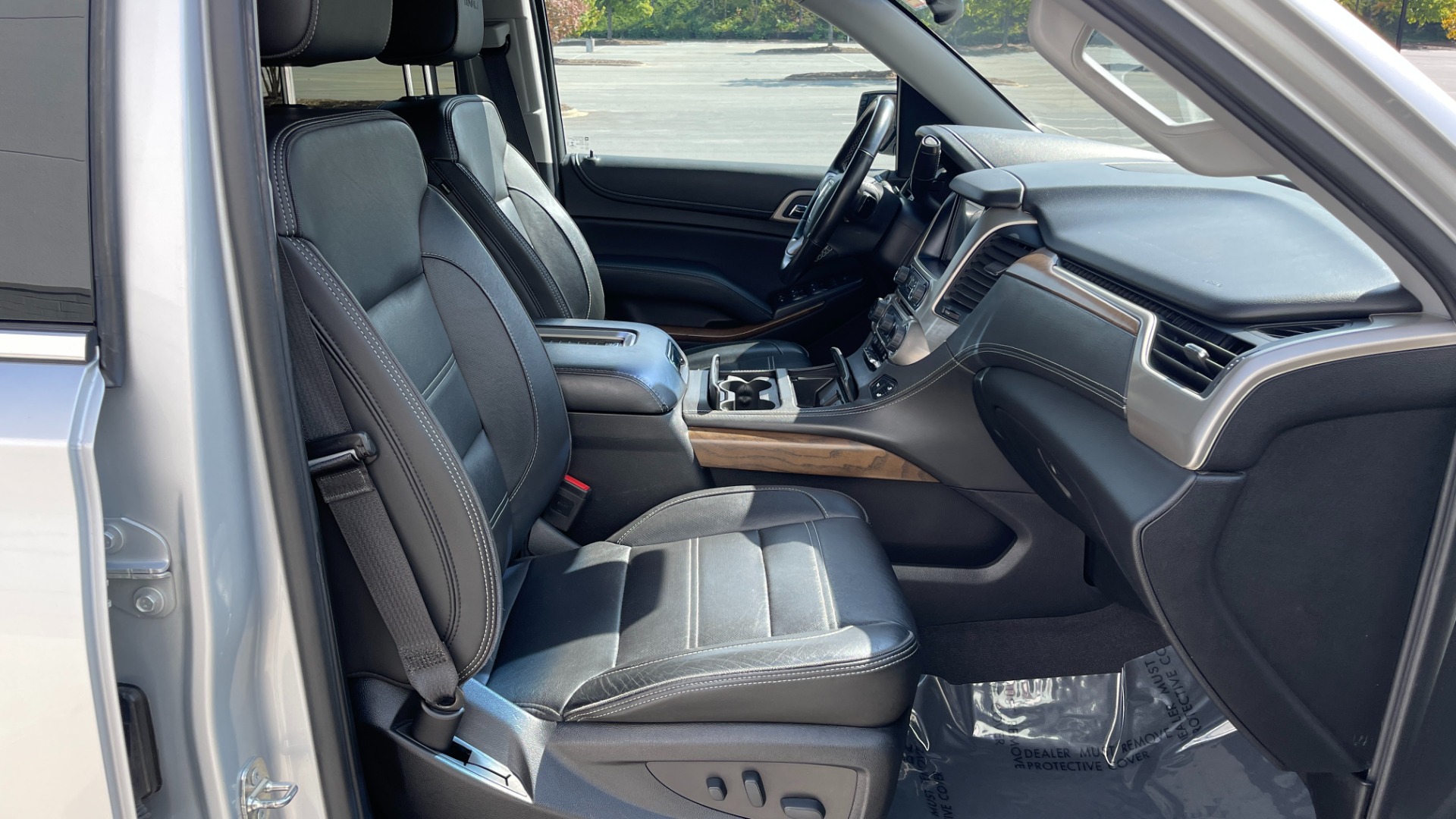 Used 2019 GMC Yukon XL DENALI / LEATHER / 4WD / CAPTAINS CHAIRS / 3 ROW SEATING for sale Sold at Formula Imports in Charlotte NC 28227 30