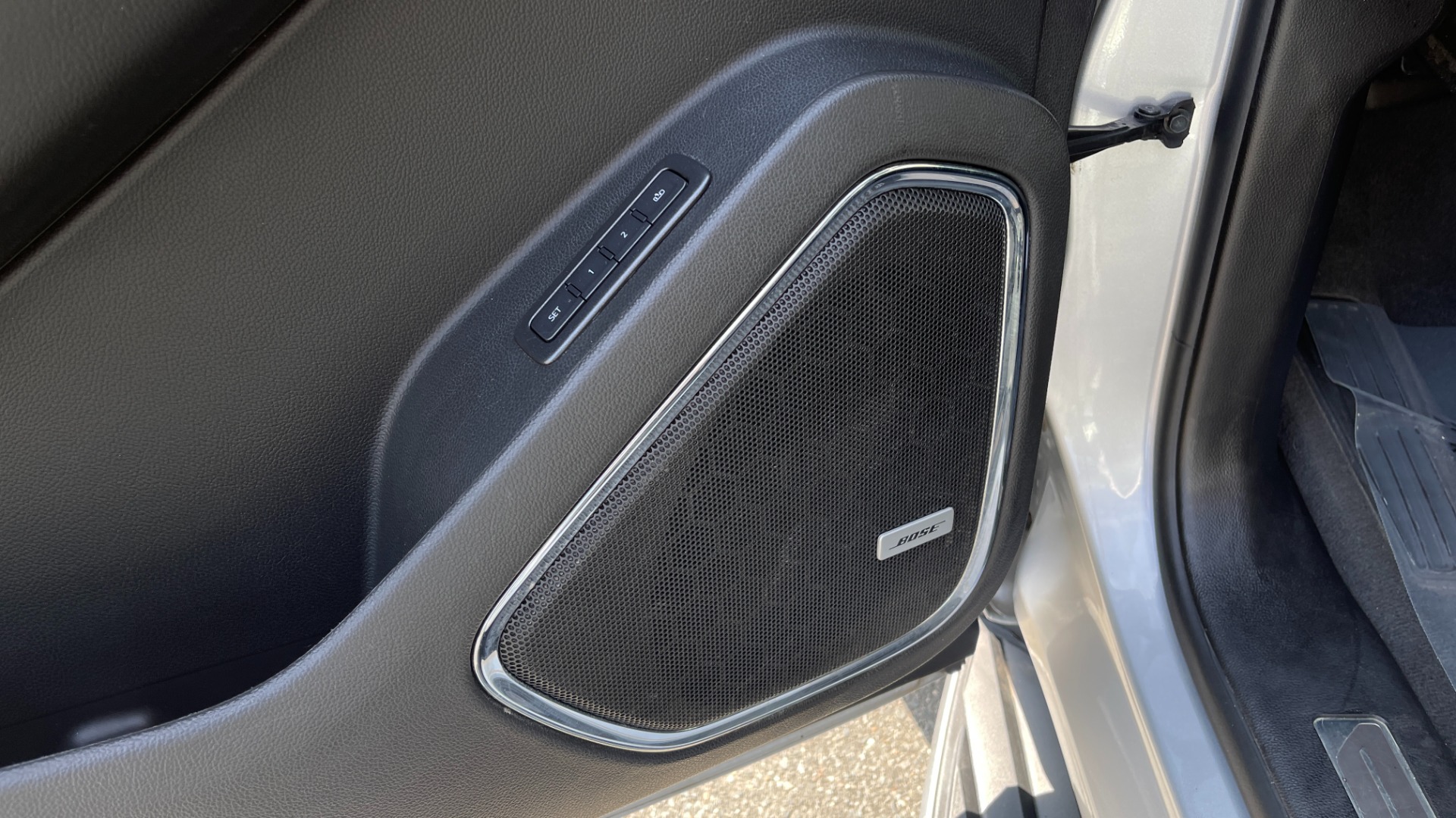 Used 2019 GMC Yukon XL DENALI / LEATHER / 4WD / CAPTAINS CHAIRS / 3 ROW SEATING for sale Sold at Formula Imports in Charlotte NC 28227 40