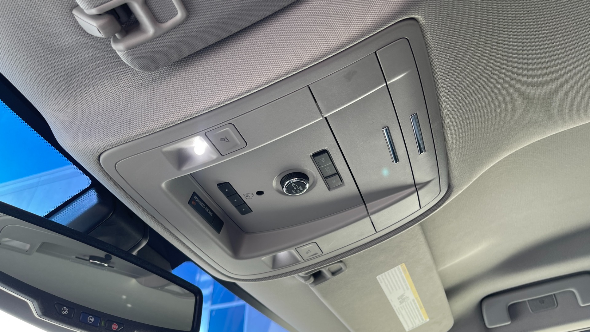 Used 2019 GMC Yukon XL DENALI / LEATHER / 4WD / CAPTAINS CHAIRS / 3 ROW SEATING for sale Sold at Formula Imports in Charlotte NC 28227 41