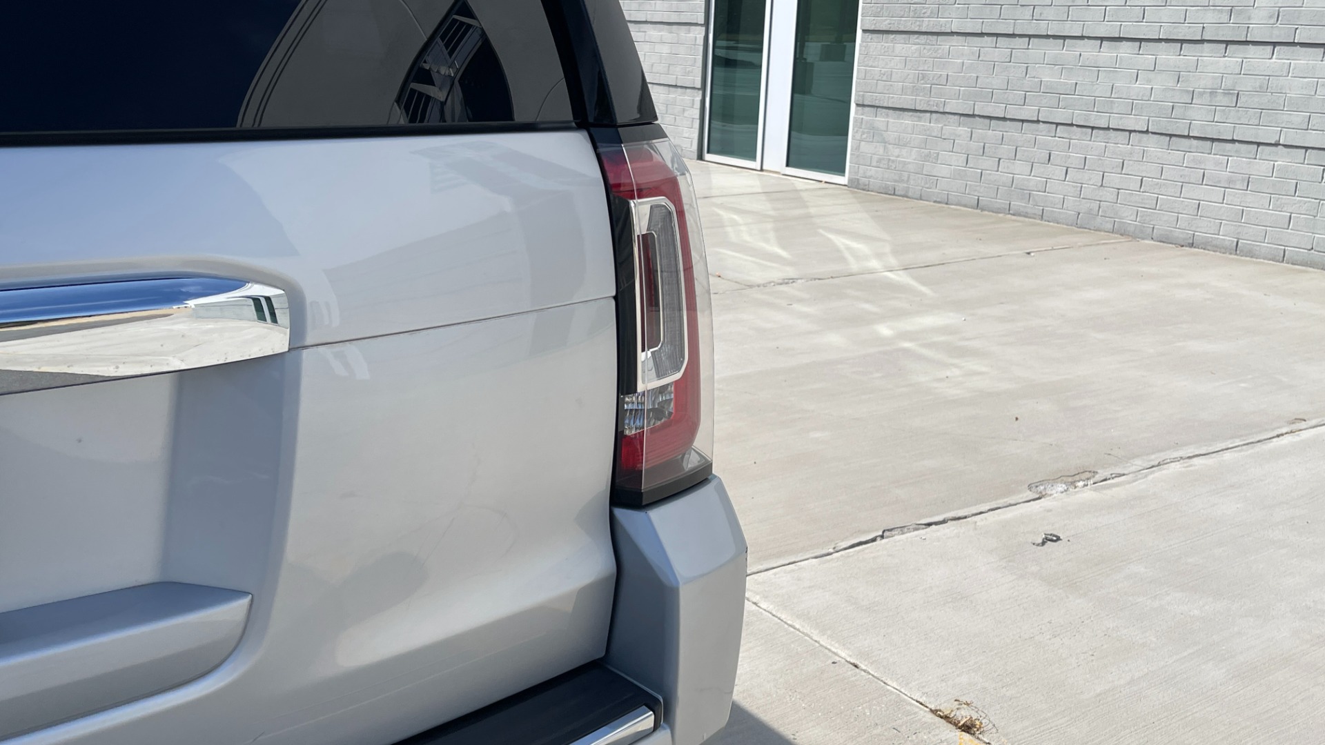 Used 2019 GMC Yukon XL DENALI / LEATHER / 4WD / CAPTAINS CHAIRS / 3 ROW SEATING for sale Sold at Formula Imports in Charlotte NC 28227 52