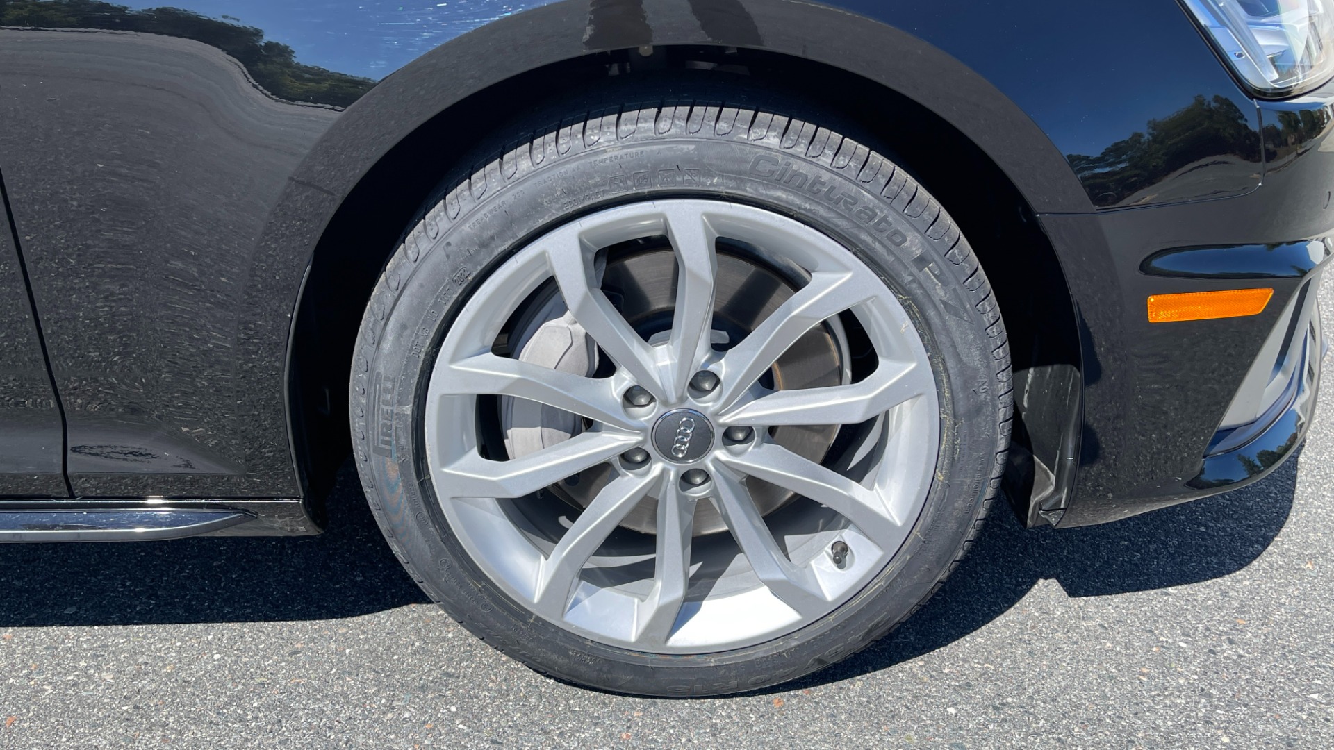 Used 2019 Audi A4 PREMIUM PLUS / COLD WEATHER / AUDI BEAM RINGS / LEATHER / QUATTRO AWD for sale $29,995 at Formula Imports in Charlotte NC 28227 46