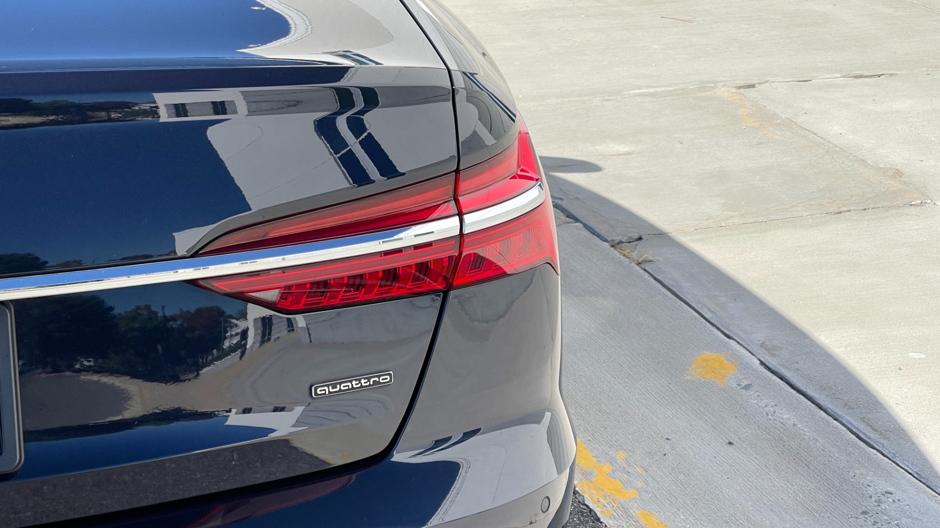 Used 2019 Audi A6 Premium Plus for sale Sold at Formula Imports in Charlotte NC 28227 40