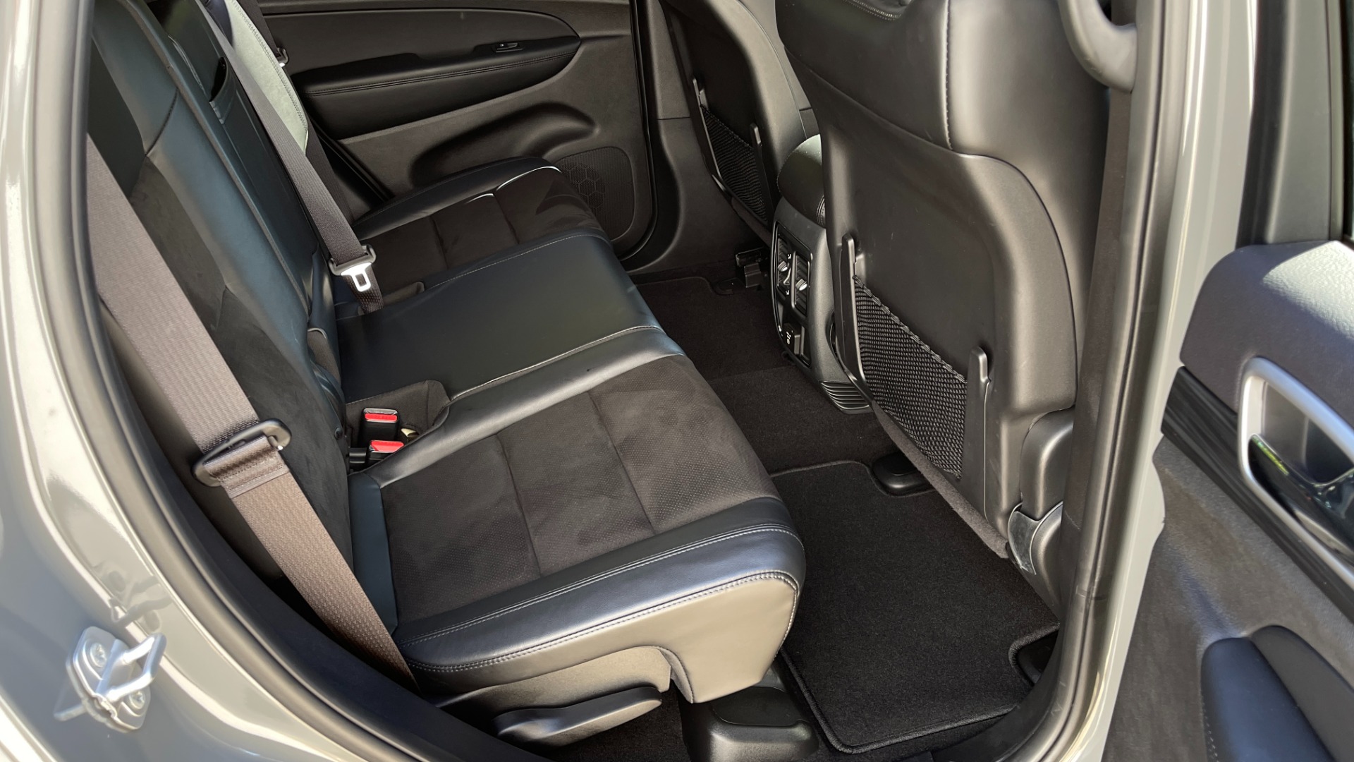 Used 2019 Jeep Grand Cherokee ALTITUDE / BLACK 20IN WHEELS / BLACK TRIM / SUNROOF / HEATED SEATS for sale Sold at Formula Imports in Charlotte NC 28227 31