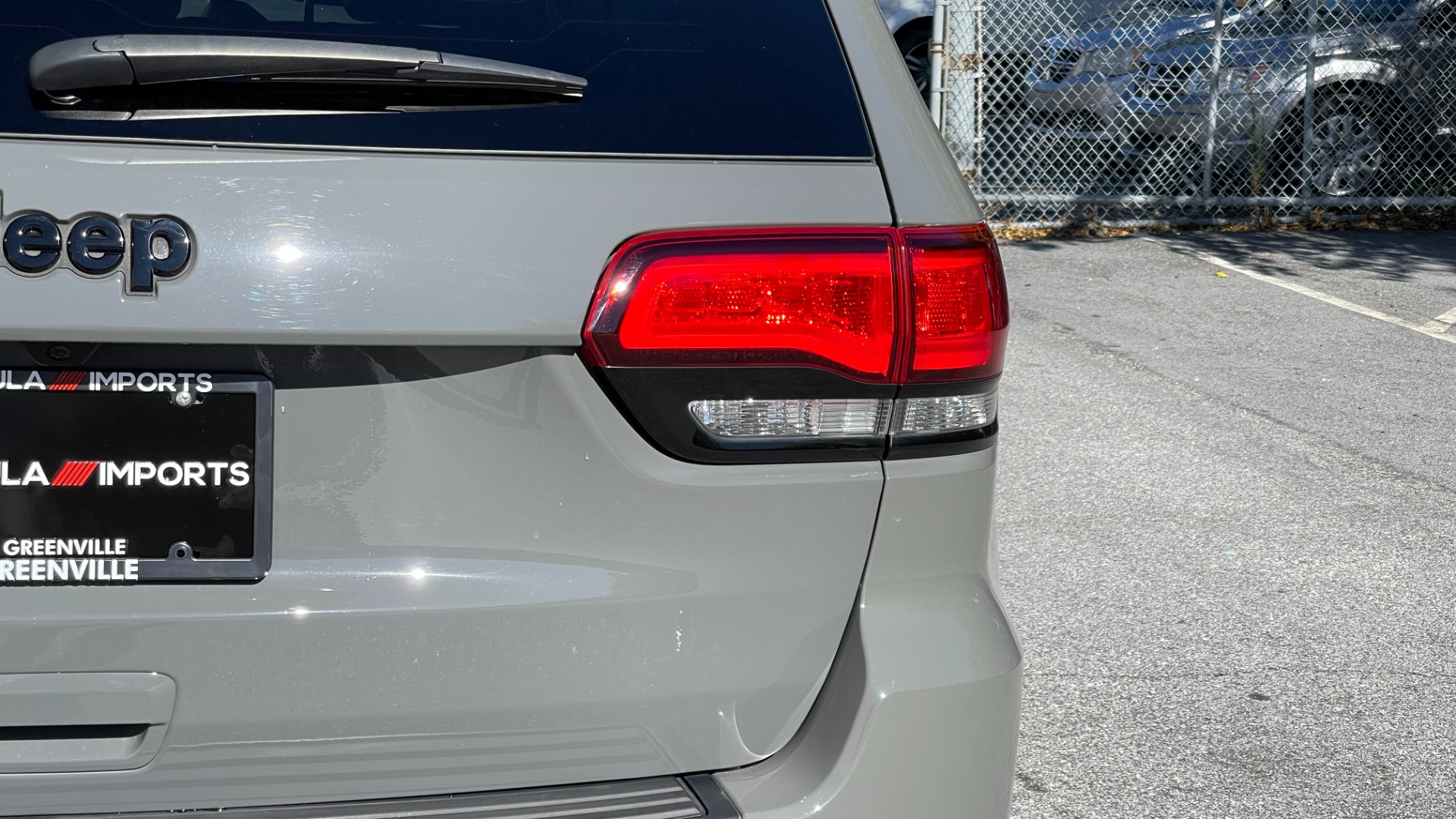 Used 2019 Jeep Grand Cherokee ALTITUDE / BLACK 20IN WHEELS / BLACK TRIM / SUNROOF / HEATED SEATS for sale Sold at Formula Imports in Charlotte NC 28227 37