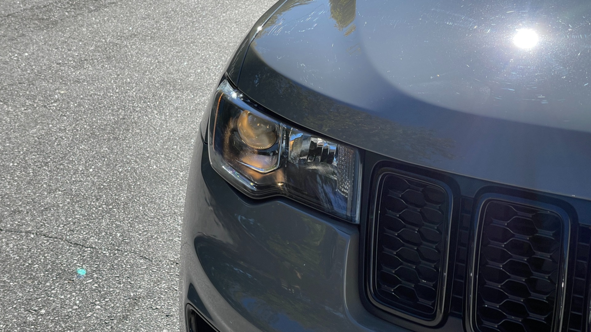 Used 2019 Jeep Grand Cherokee ALTITUDE / BLACK 20IN WHEELS / BLACK TRIM / SUNROOF / HEATED SEATS for sale Sold at Formula Imports in Charlotte NC 28227 39