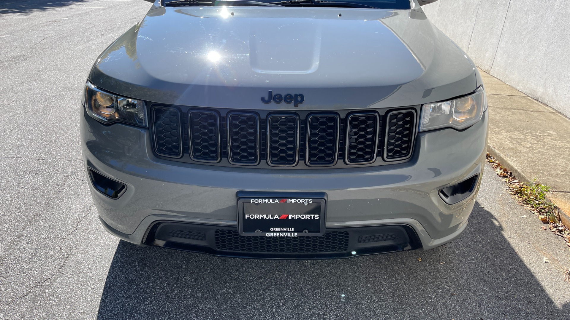 Used 2019 Jeep Grand Cherokee ALTITUDE / BLACK 20IN WHEELS / BLACK TRIM / SUNROOF / HEATED SEATS for sale Sold at Formula Imports in Charlotte NC 28227 9