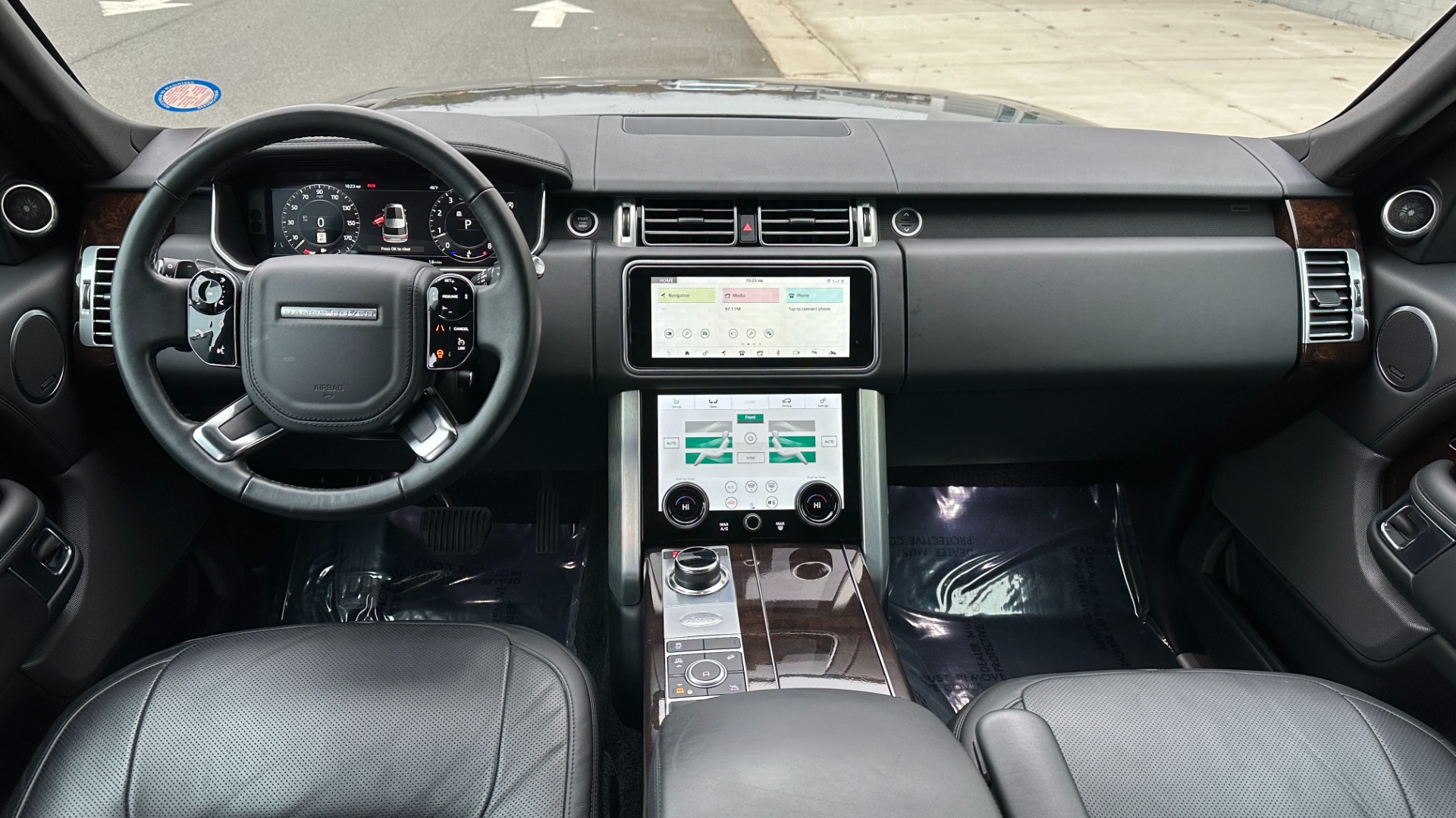 Used 2020 Land Rover Range Rover P525 HSE / DRIVE PRO PACK / 22IN WHEELS / MERIDIAN SOUND / REAR CONVENIENCE for sale $72,000 at Formula Imports in Charlotte NC 28227 17