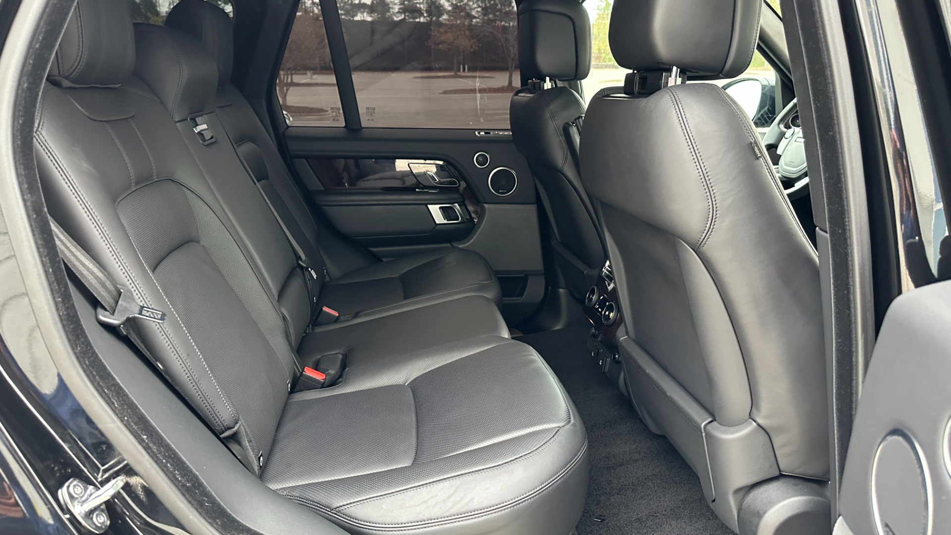 Used 2020 Land Rover Range Rover P525 HSE / DRIVE PRO PACK / 22IN WHEELS / MERIDIAN SOUND / REAR CONVENIENCE for sale $72,000 at Formula Imports in Charlotte NC 28227 20