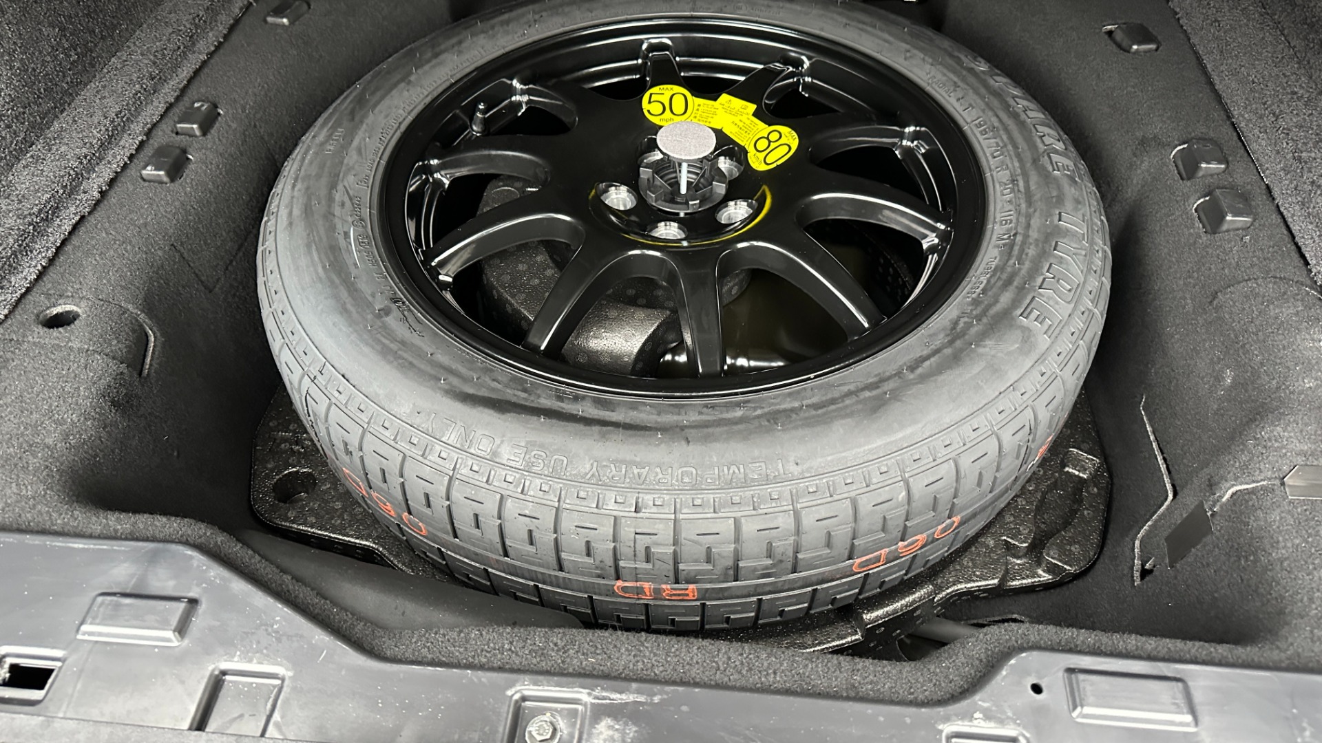 Used 2020 Land Rover Range Rover P525 HSE / DRIVE PRO PACK / 22IN WHEELS / MERIDIAN SOUND / REAR CONVENIENCE for sale $72,000 at Formula Imports in Charlotte NC 28227 40