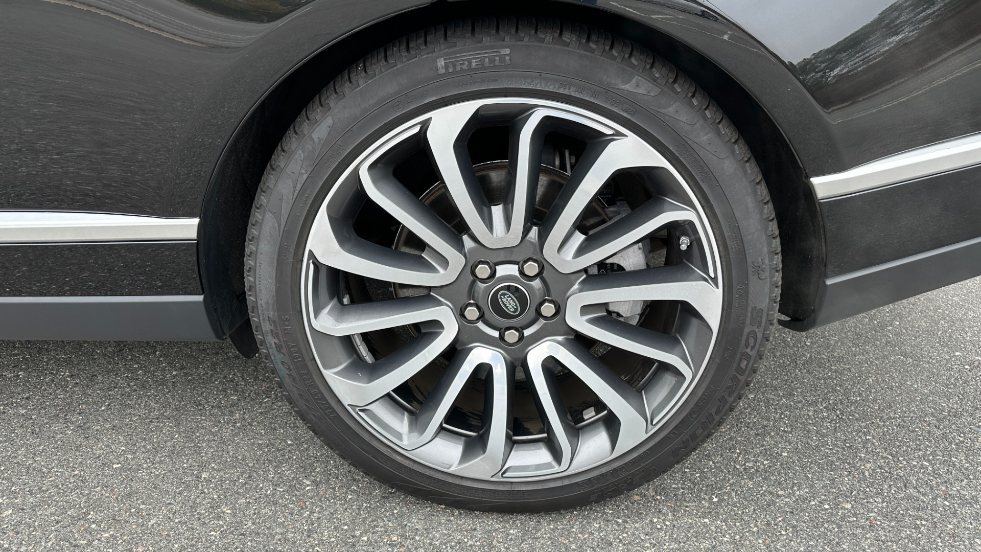 Used 2020 Land Rover Range Rover P525 HSE / DRIVE PRO PACK / 22IN WHEELS / MERIDIAN SOUND / REAR CONVENIENCE for sale $72,000 at Formula Imports in Charlotte NC 28227 44
