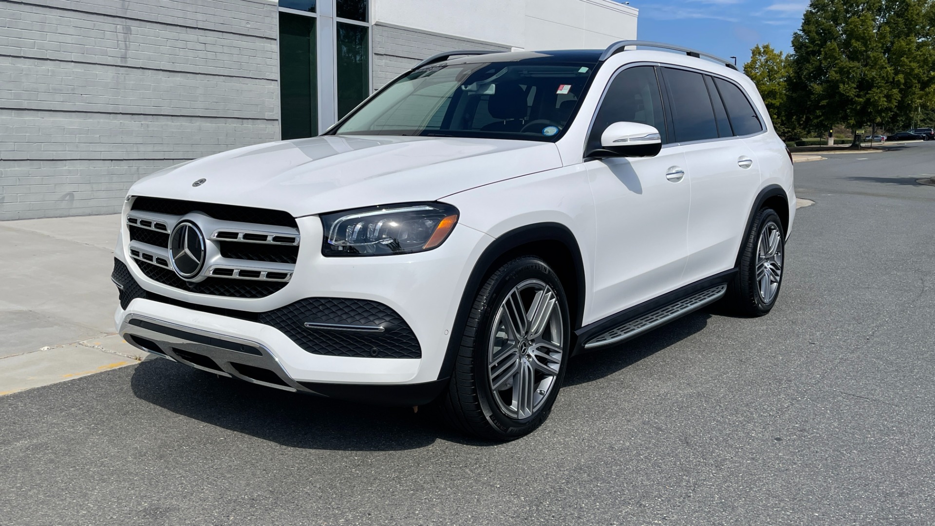 Used 2020 Mercedes-Benz GLS GLS 450 / 3 ROW / CAPTAINS CHAIRS / MASSAGE / NAV / HEADS UP DISPLAY for sale $69,999 at Formula Imports in Charlotte NC 28227 2