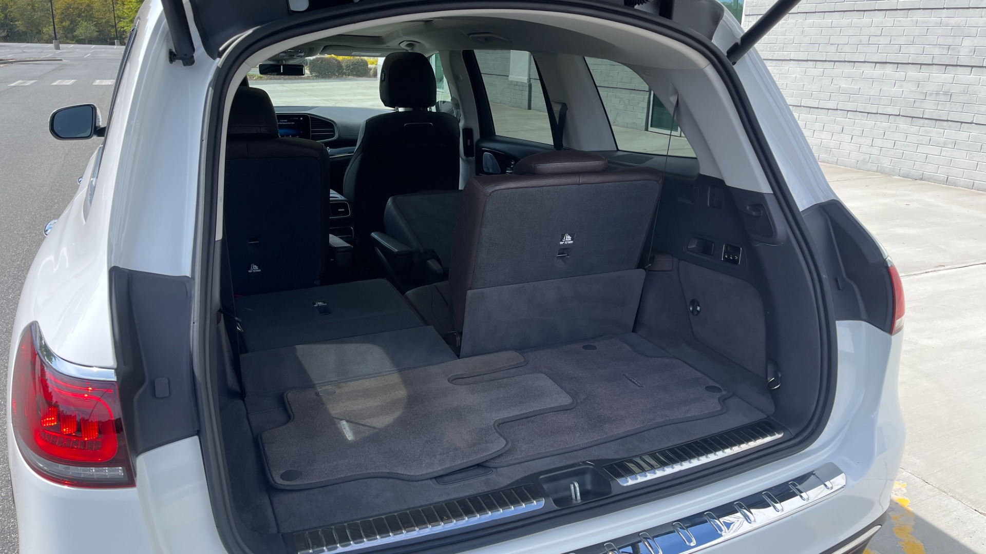 Used 2020 Mercedes-Benz GLS GLS 450 / 3 ROW / CAPTAINS CHAIRS / MASSAGE / NAV / HEADS UP DISPLAY for sale $69,999 at Formula Imports in Charlotte NC 28227 25